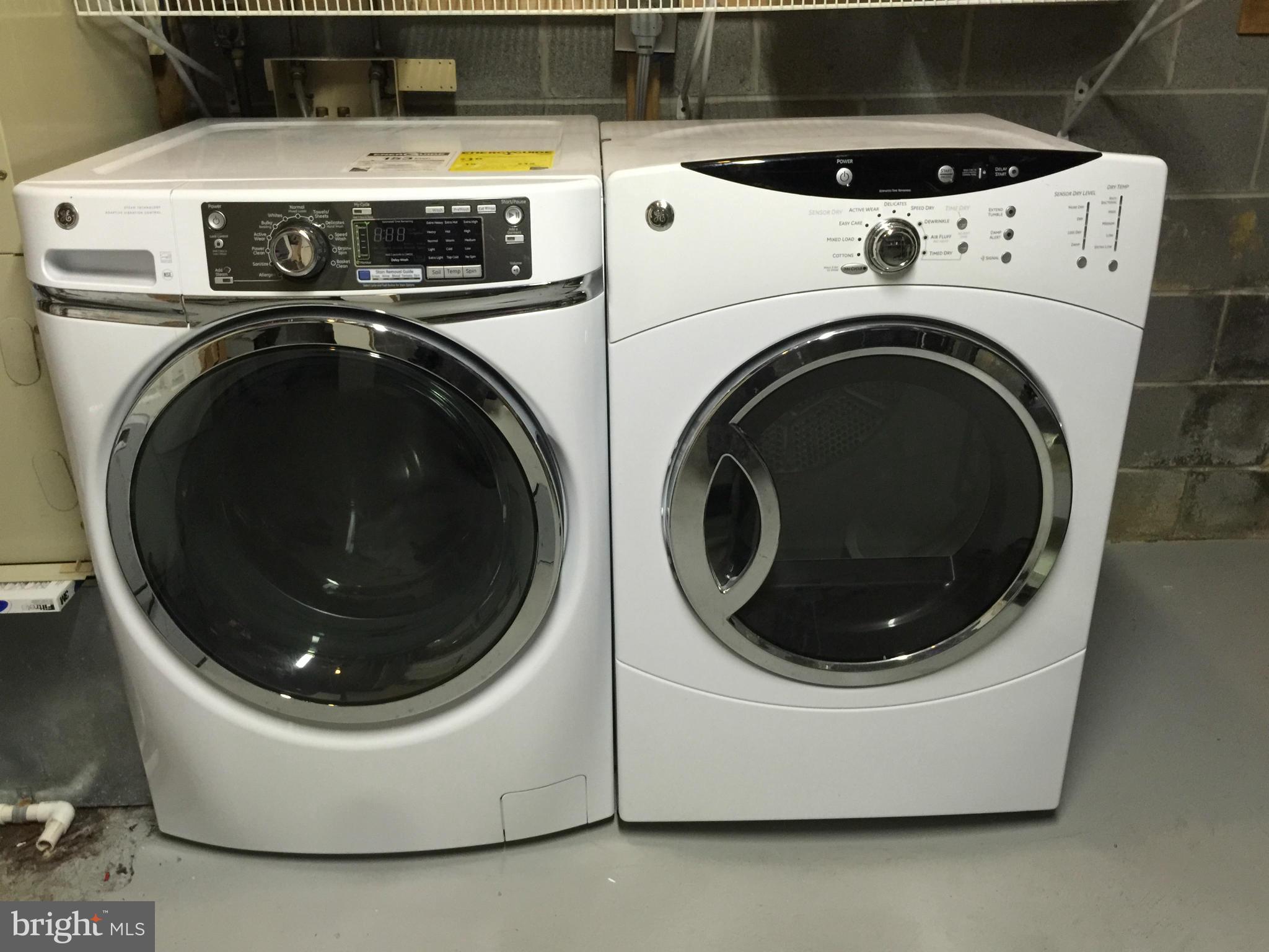 JEFFERSON RESIDENCES - Residential Lease