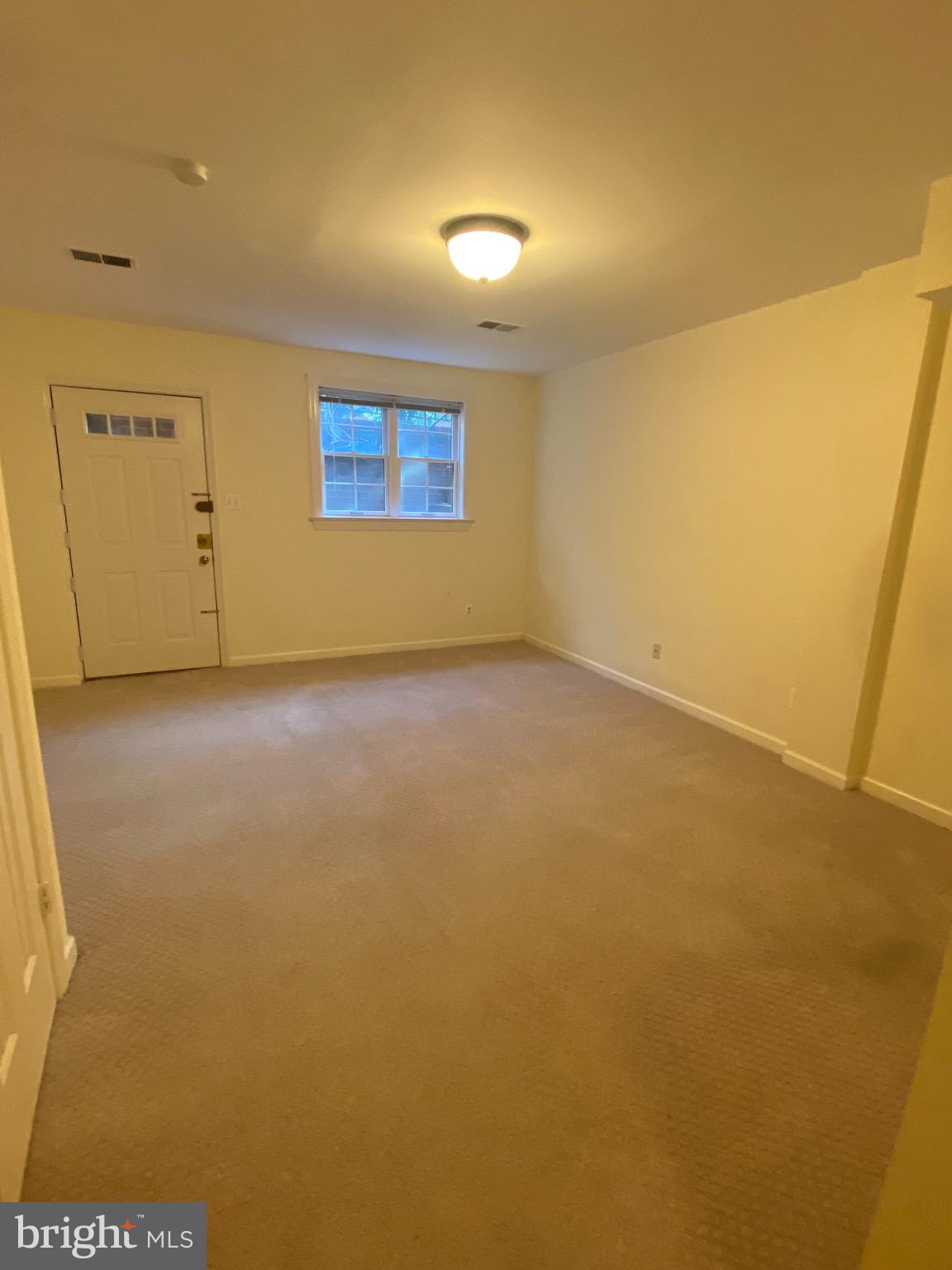 JEFFERSON RESIDENCES - Residential Lease