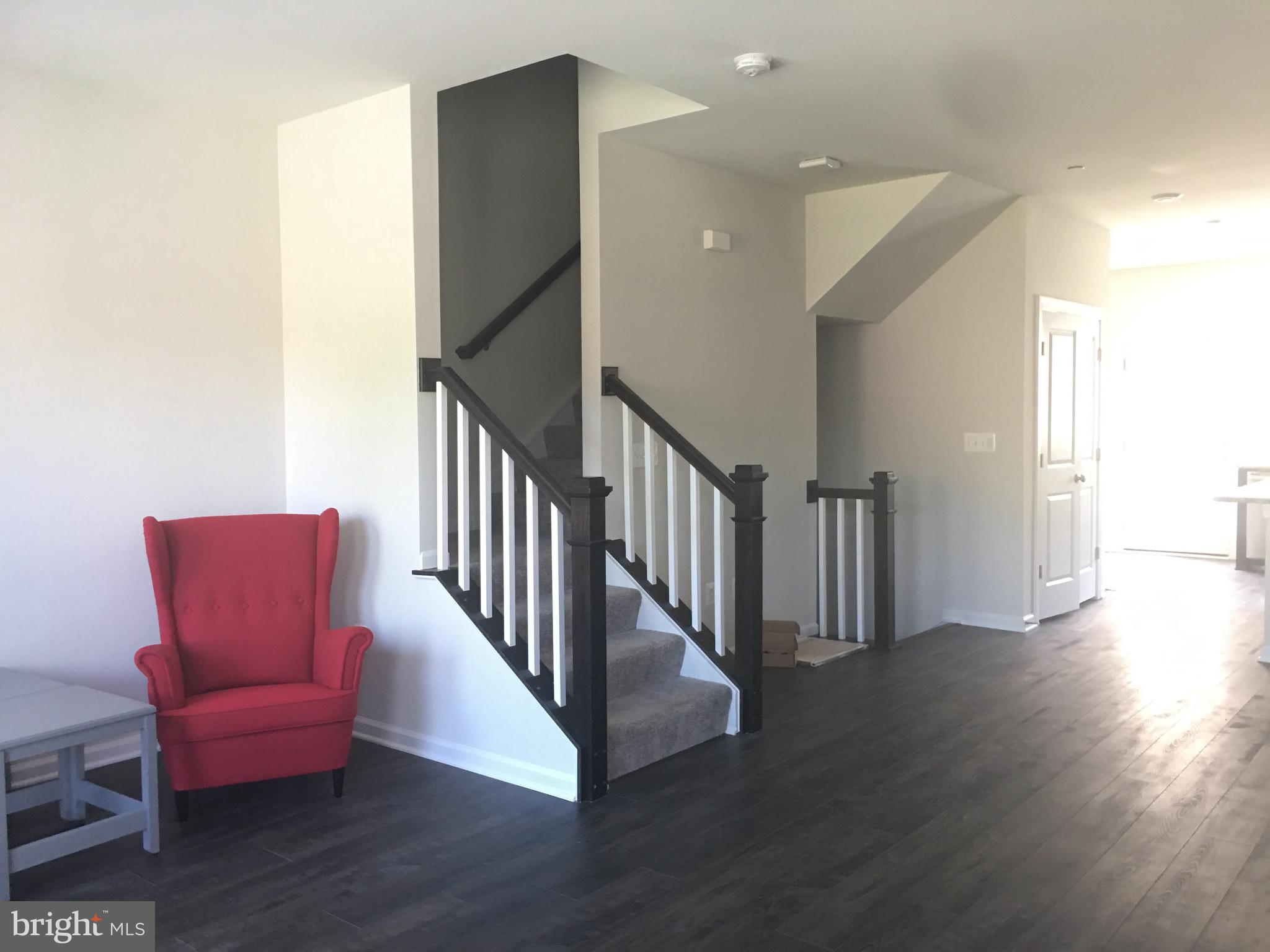 METROPOLITAN AT COLLEGE PARK - Residential