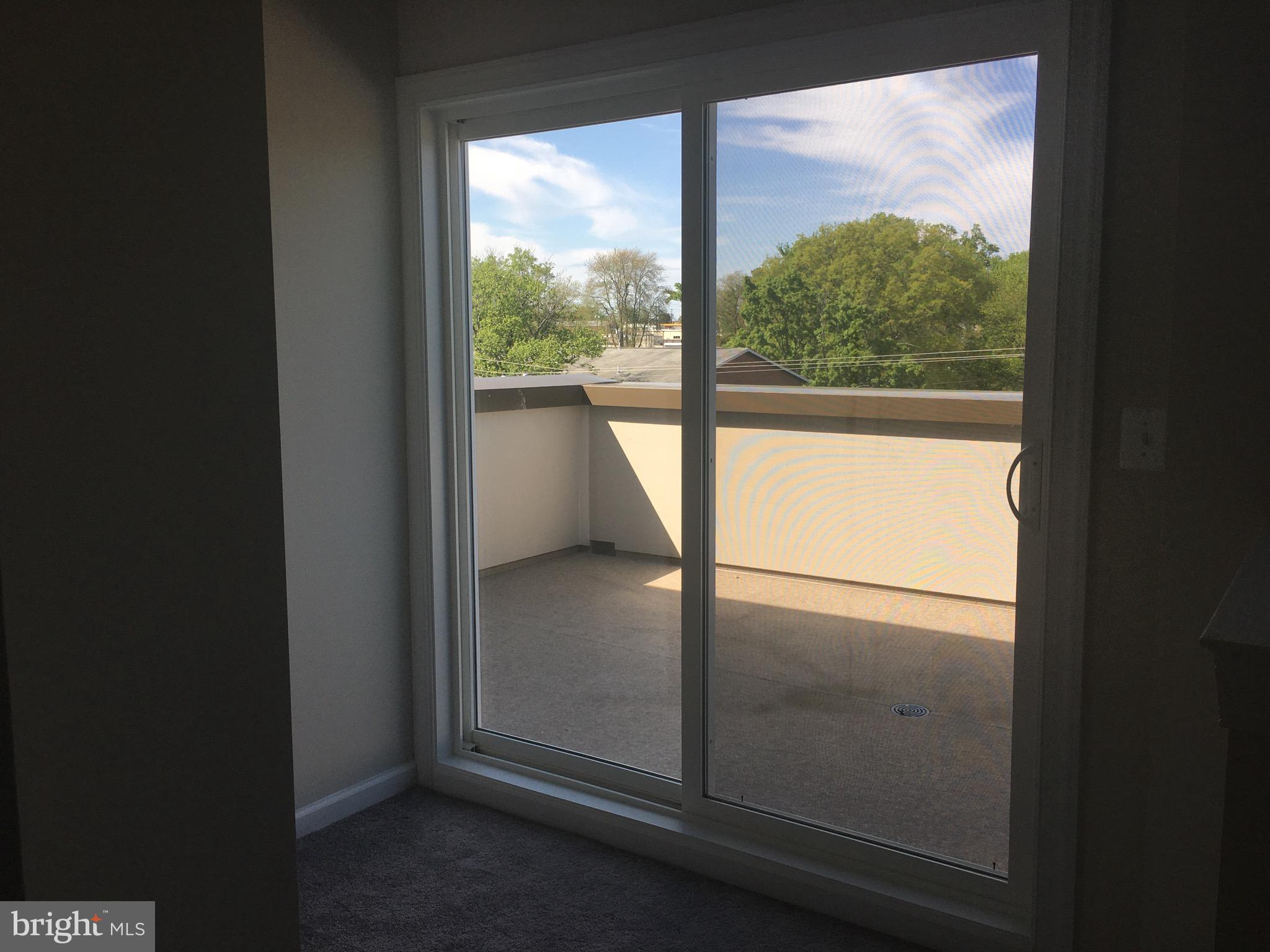 METROPOLITAN AT COLLEGE PARK - Residential