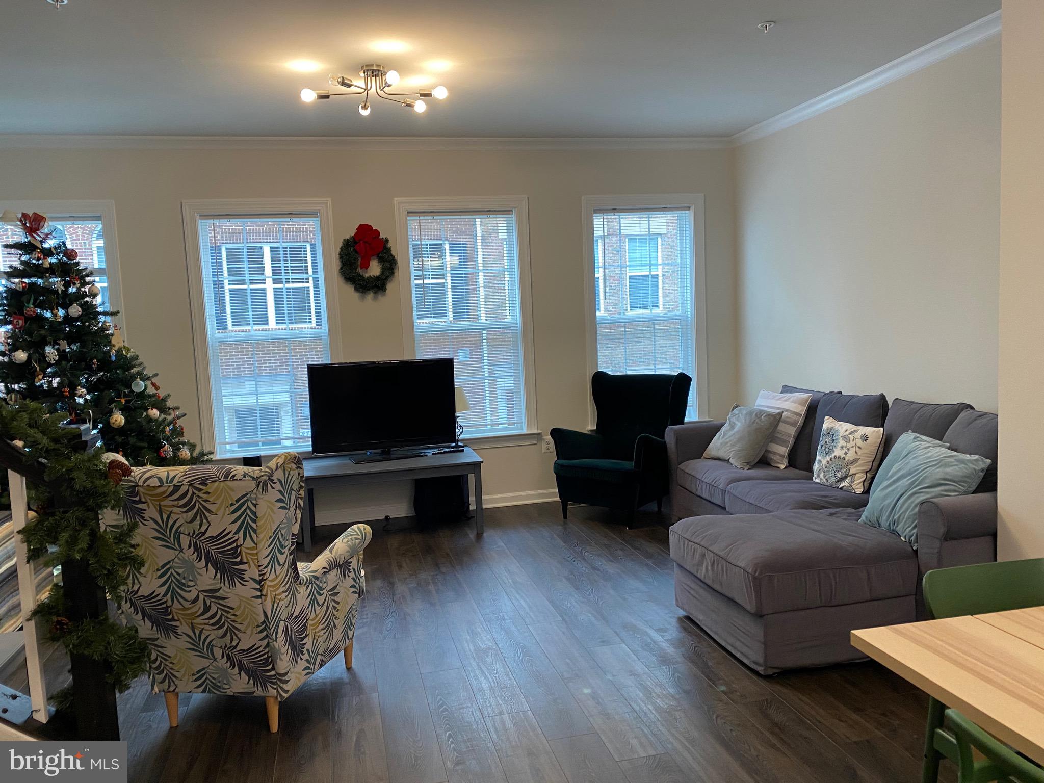 4761 CHEROKEE STREET