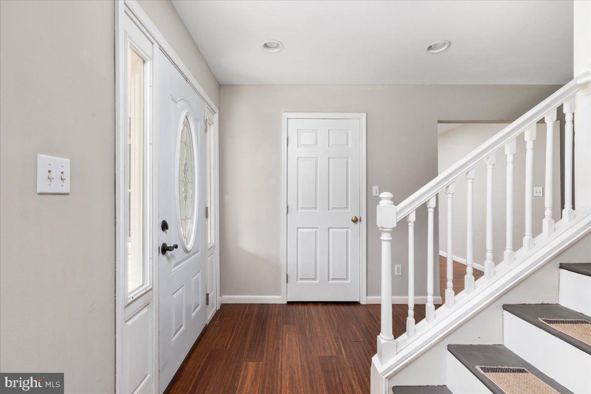 215 THOMAS DRIVE