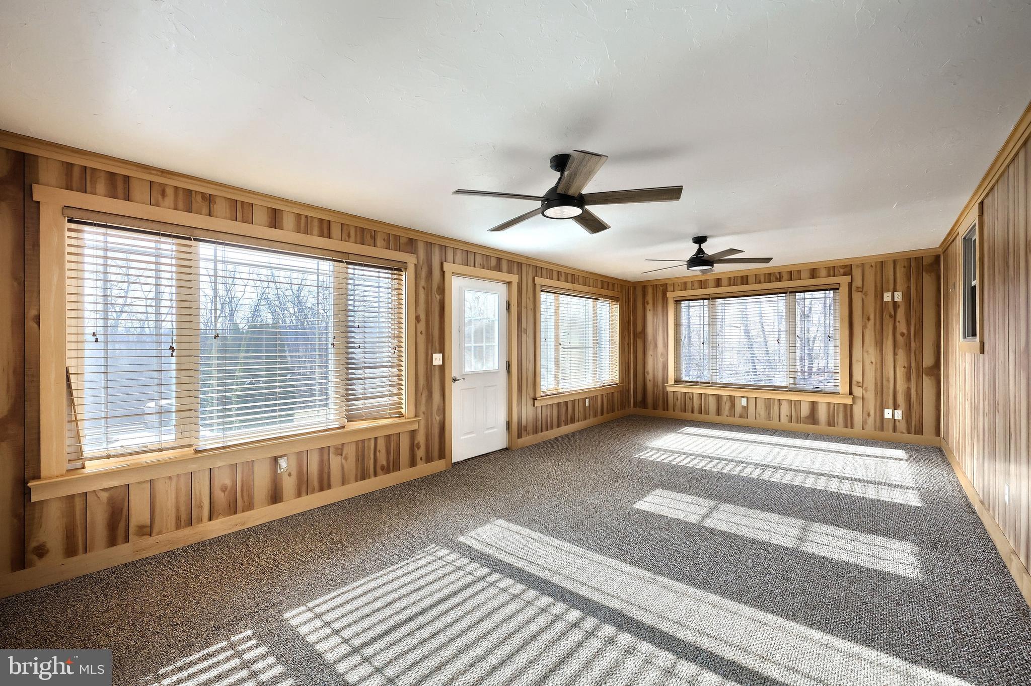 VIDA LANE - Residential