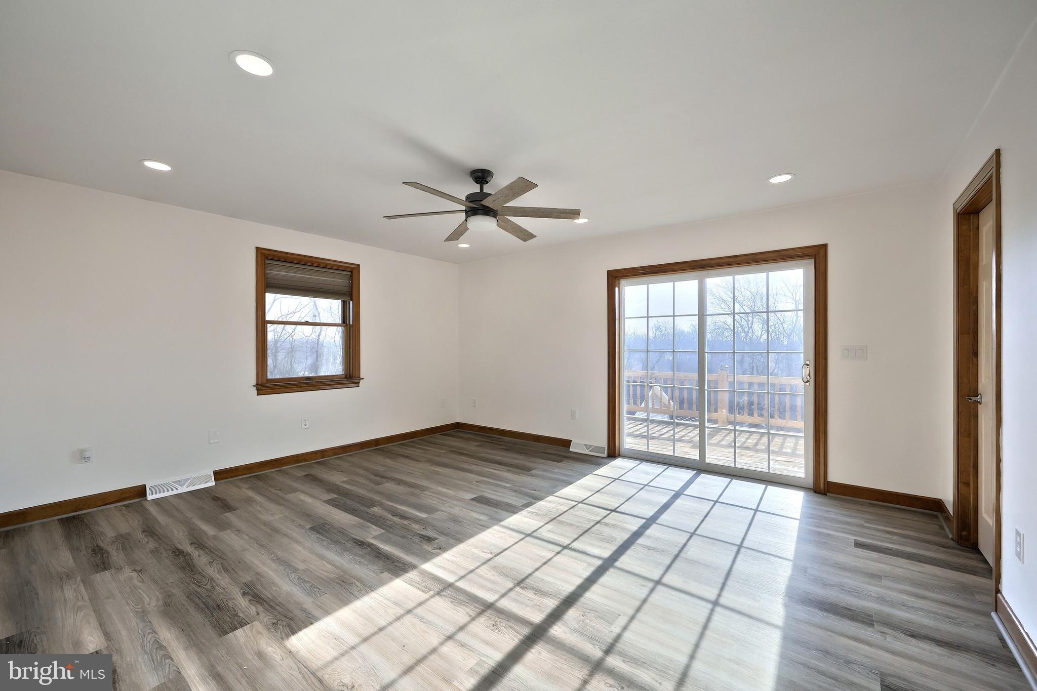 VIDA LANE - Residential