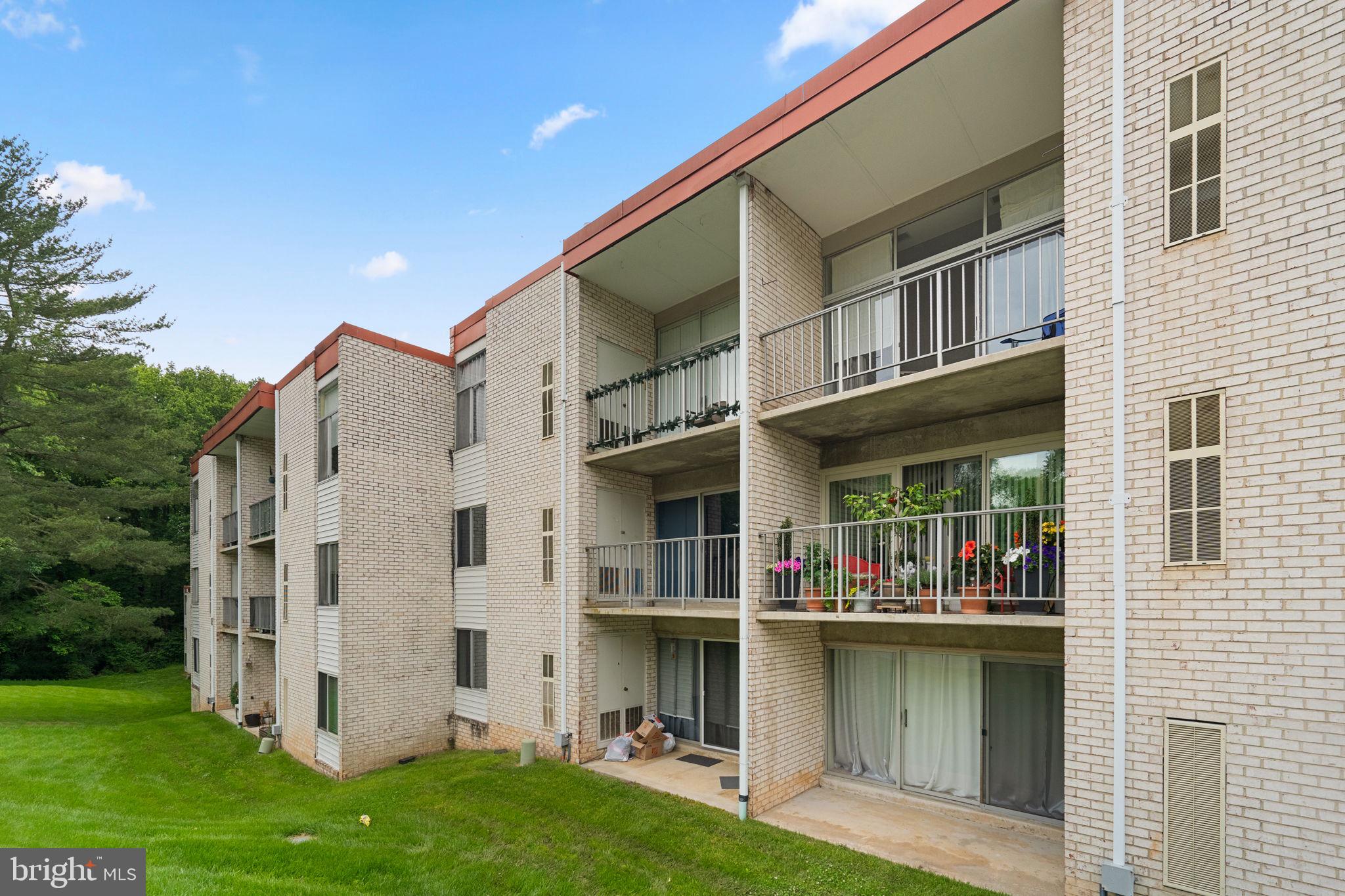 NORTH CREEK VILLAS - Residential