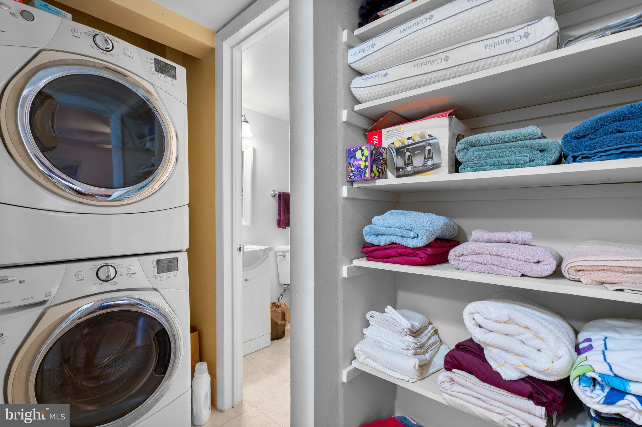 NORTH CREEK VILLAS - Residential