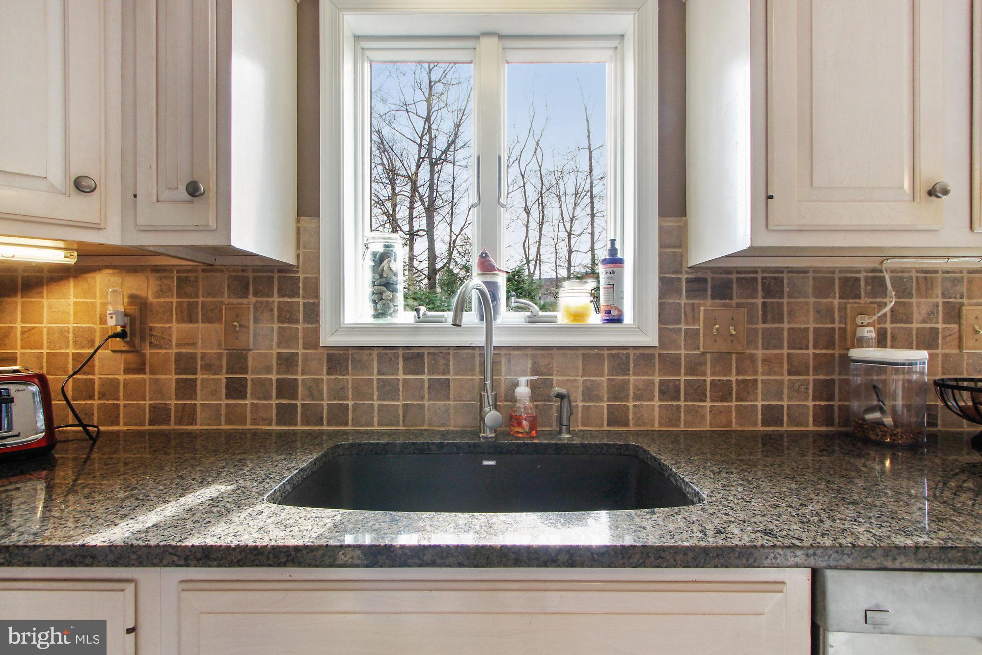 HALL ESTATES III - Residential