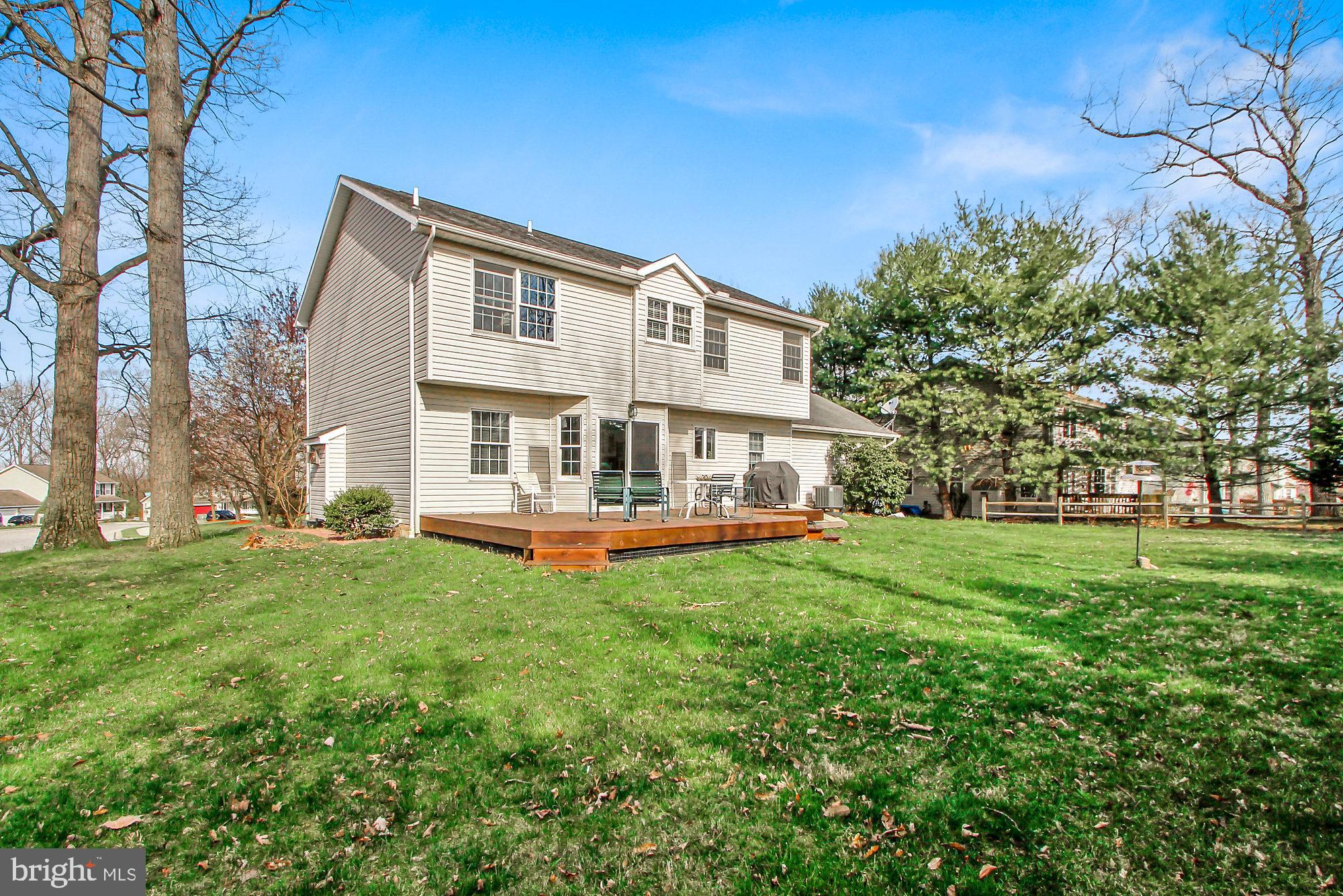 HALL ESTATES III - Residential