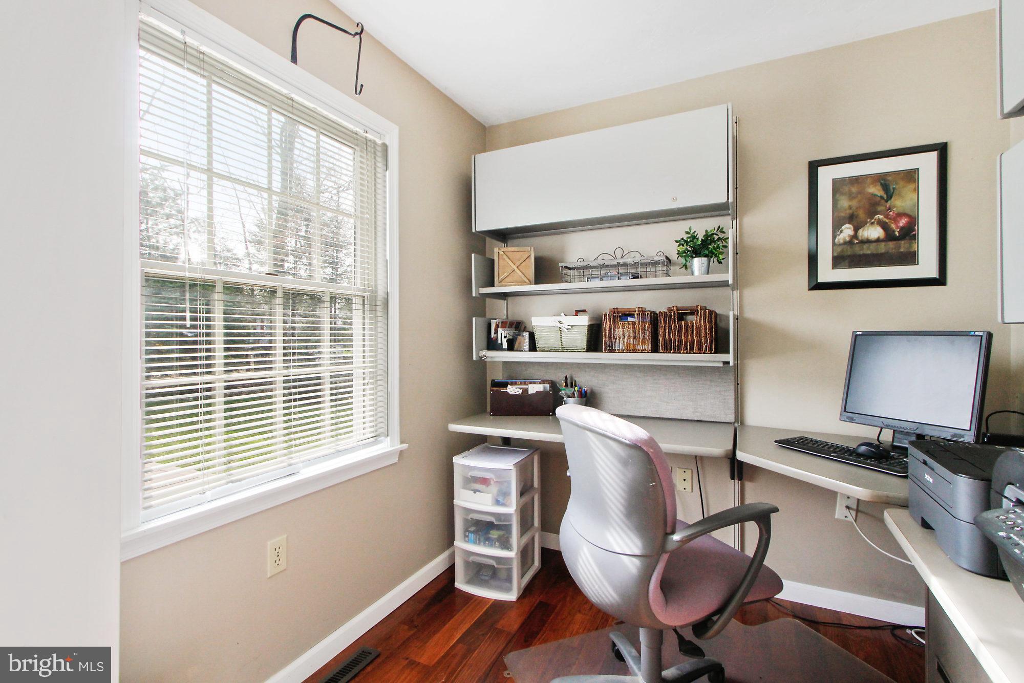 HALL ESTATES III - Residential