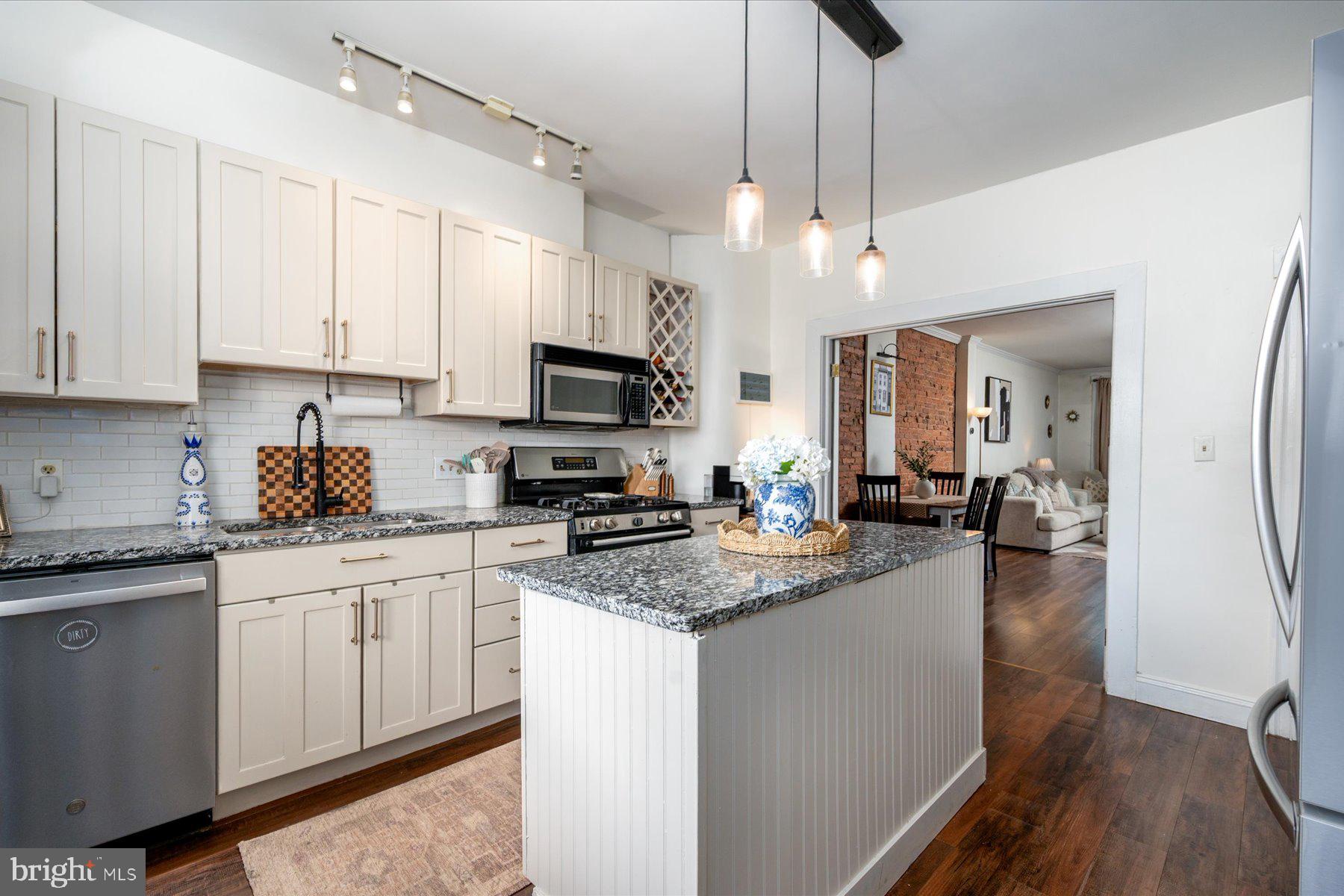 CANTON - Residential