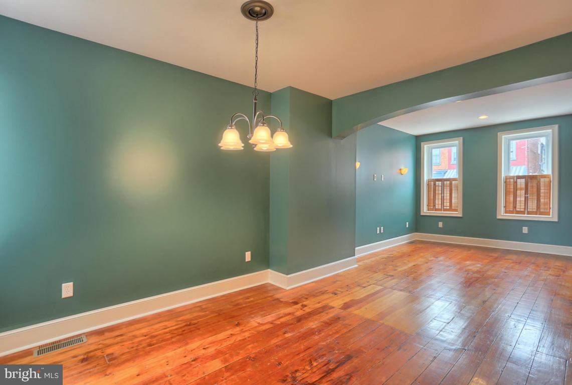 COLUMBIA - Residential