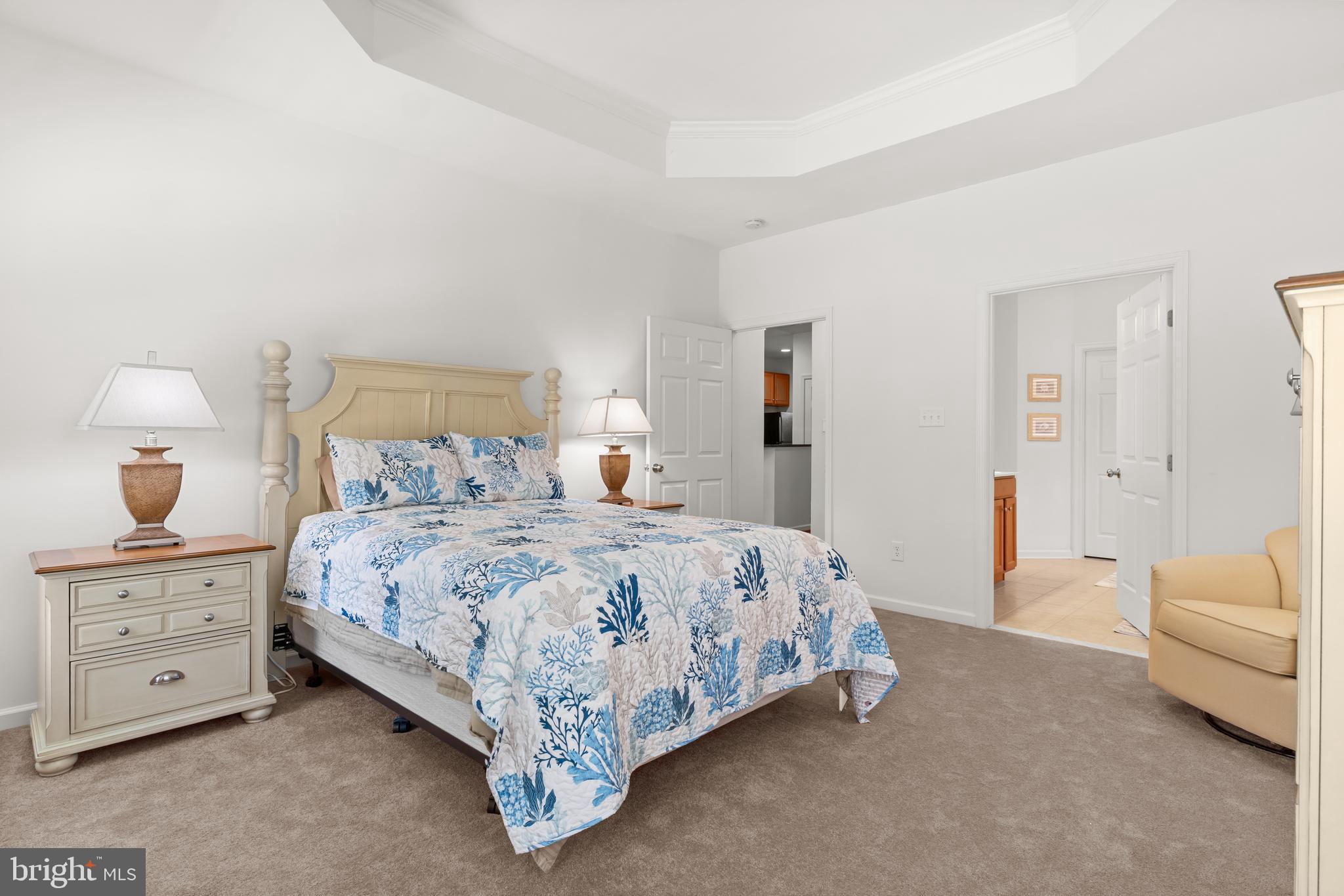 WINDHURST MANOR - Residential