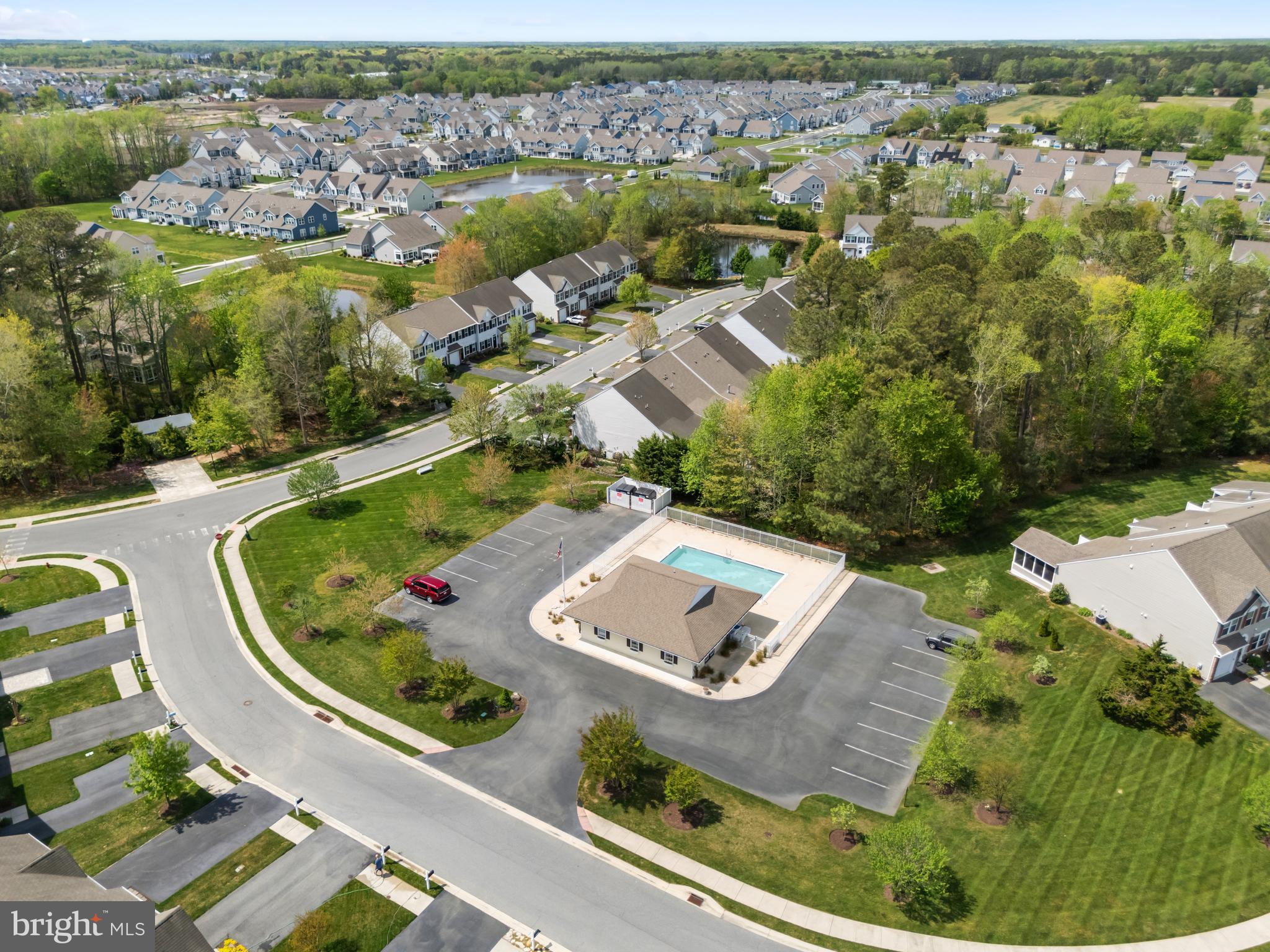 WINDHURST MANOR - Residential