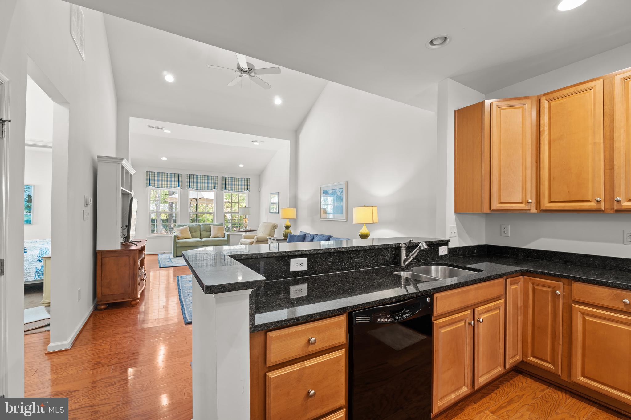 WINDHURST MANOR - Residential