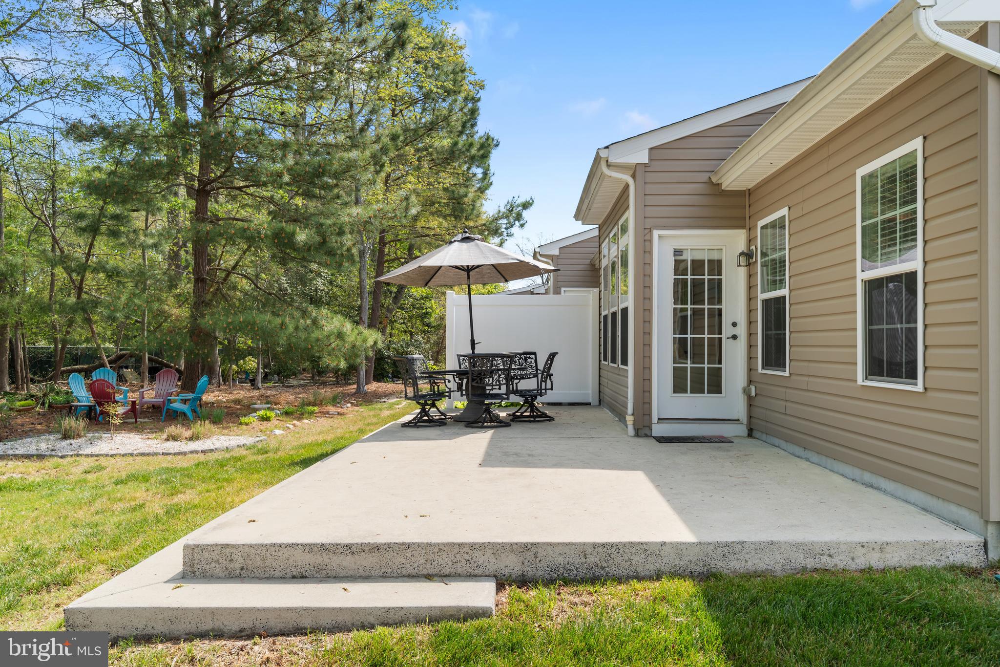 WINDHURST MANOR - Residential