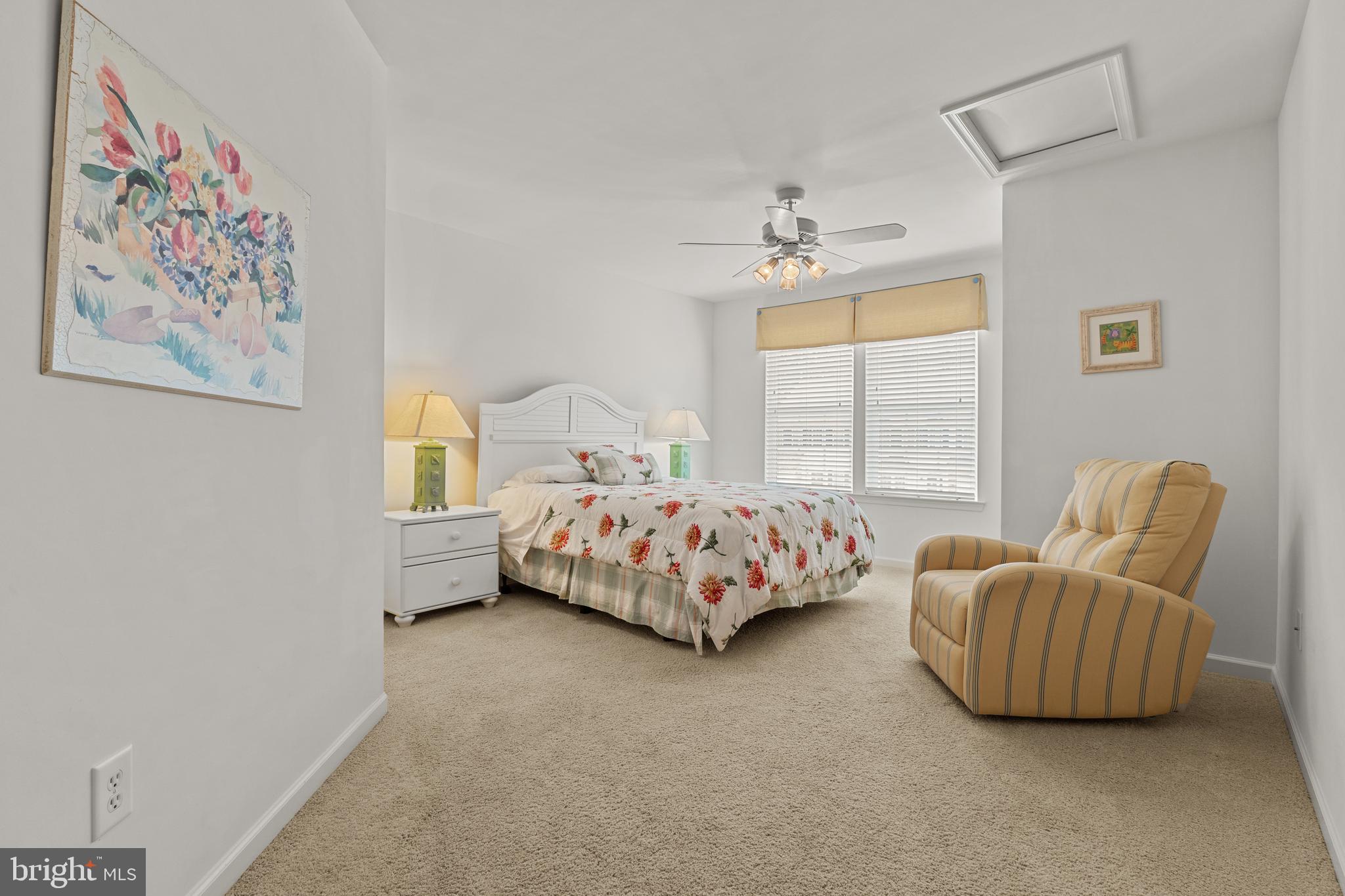 WINDHURST MANOR - Residential