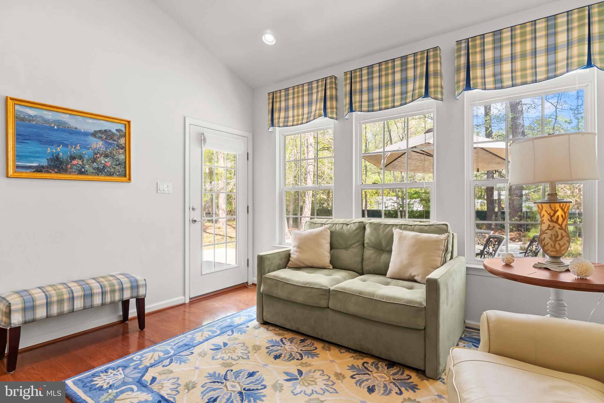 WINDHURST MANOR - Residential