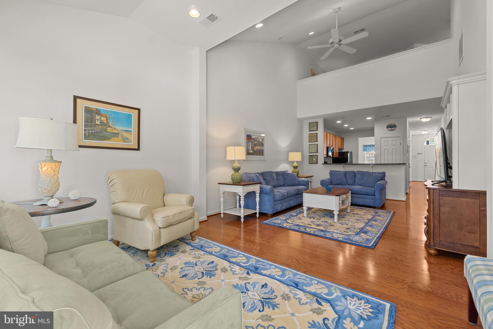 WINDHURST MANOR - Residential