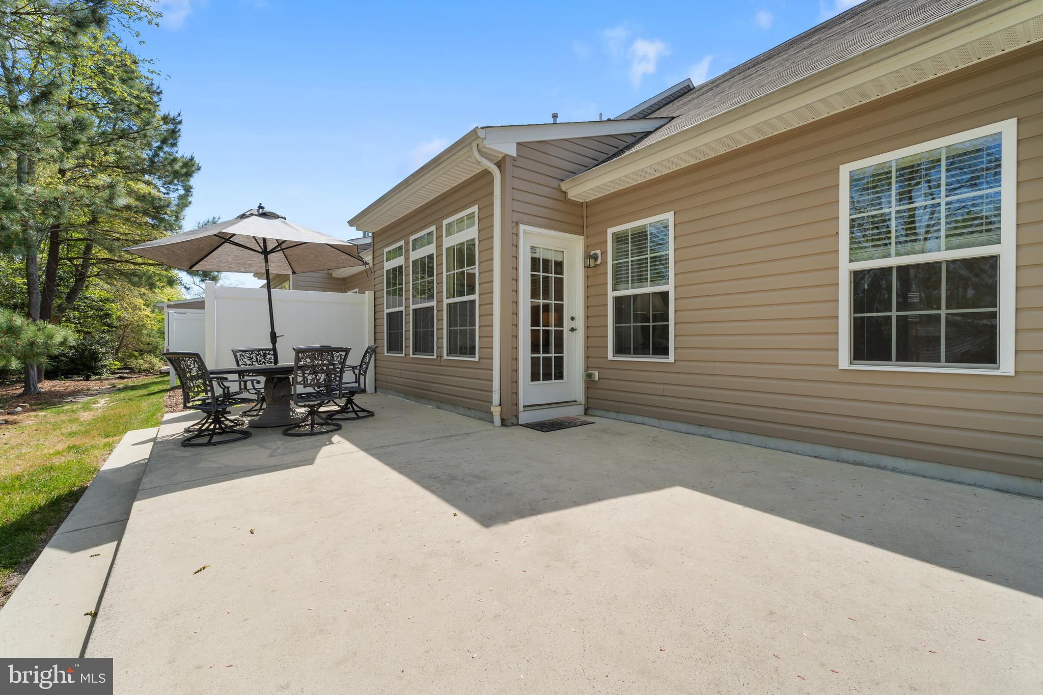 WINDHURST MANOR - Residential