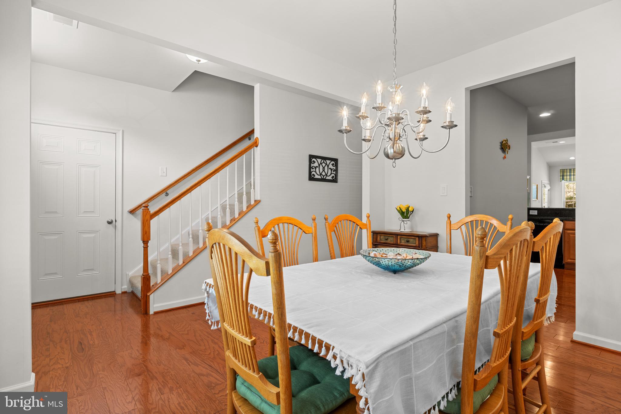 WINDHURST MANOR - Residential