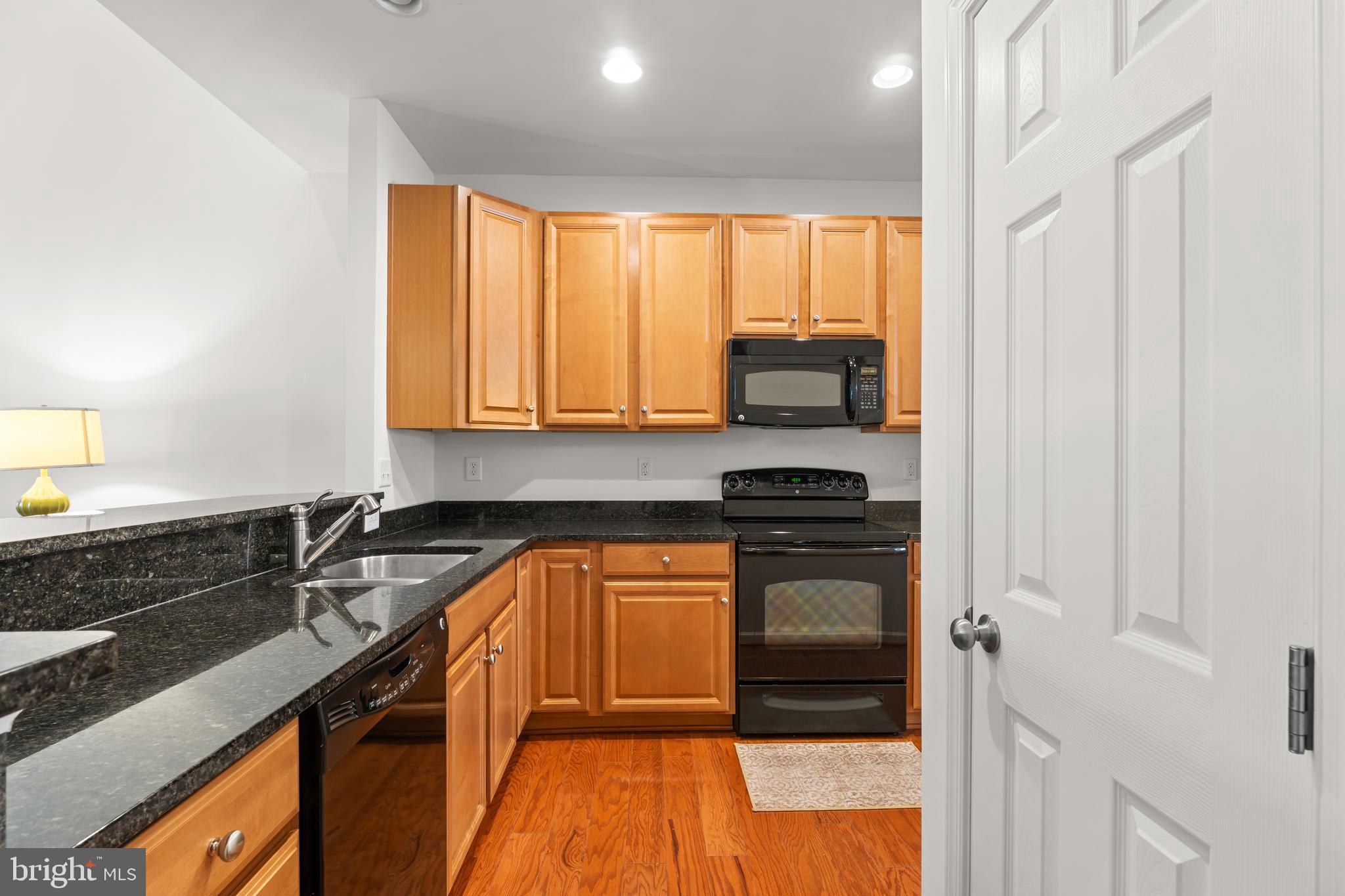 WINDHURST MANOR - Residential