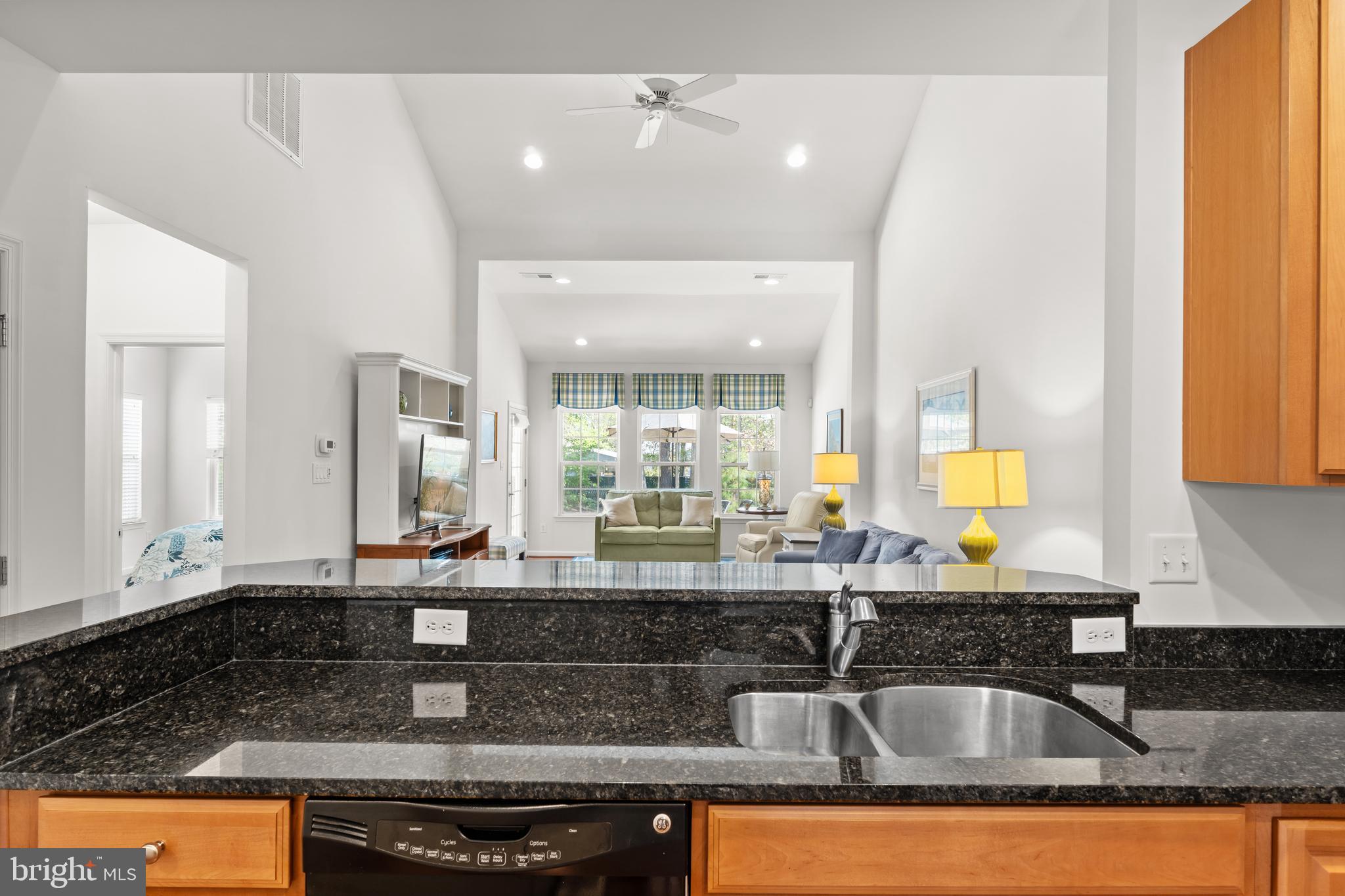 WINDHURST MANOR - Residential