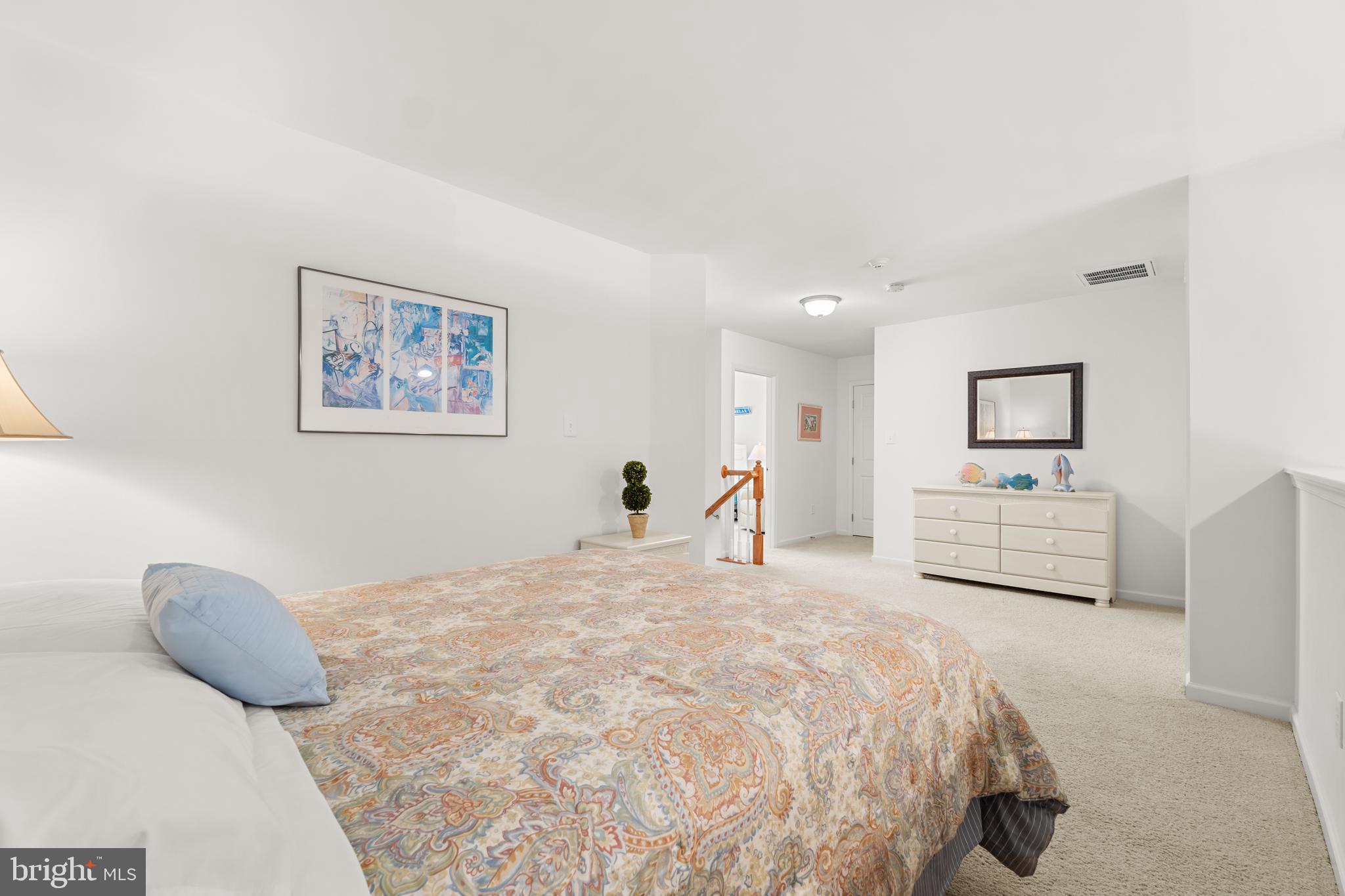 WINDHURST MANOR - Residential