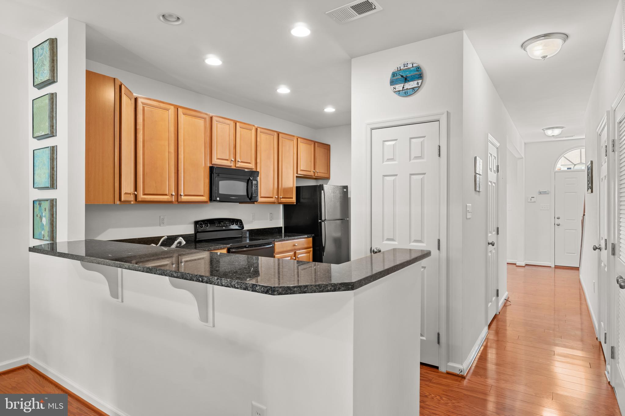 WINDHURST MANOR - Residential