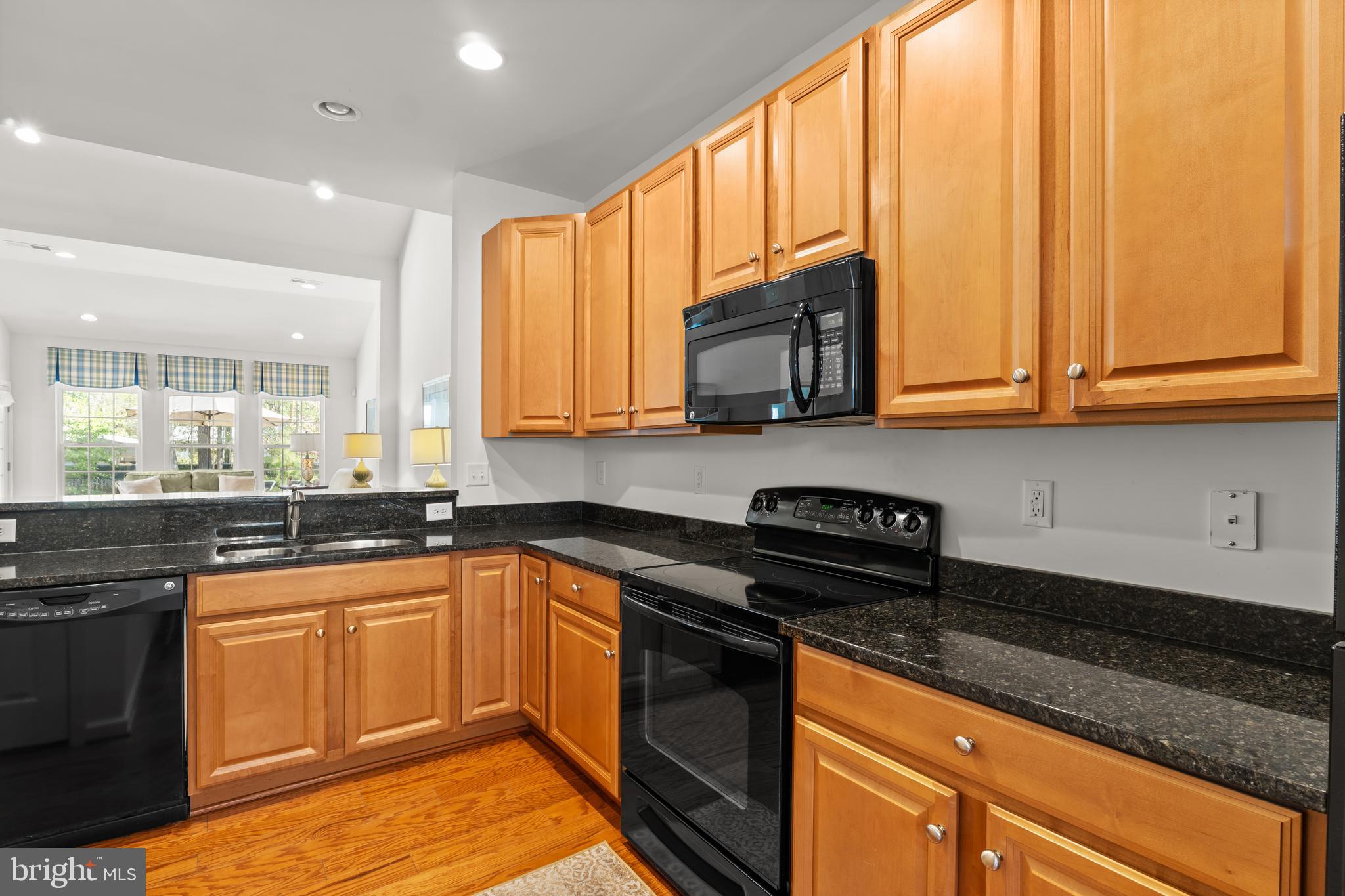 WINDHURST MANOR - Residential