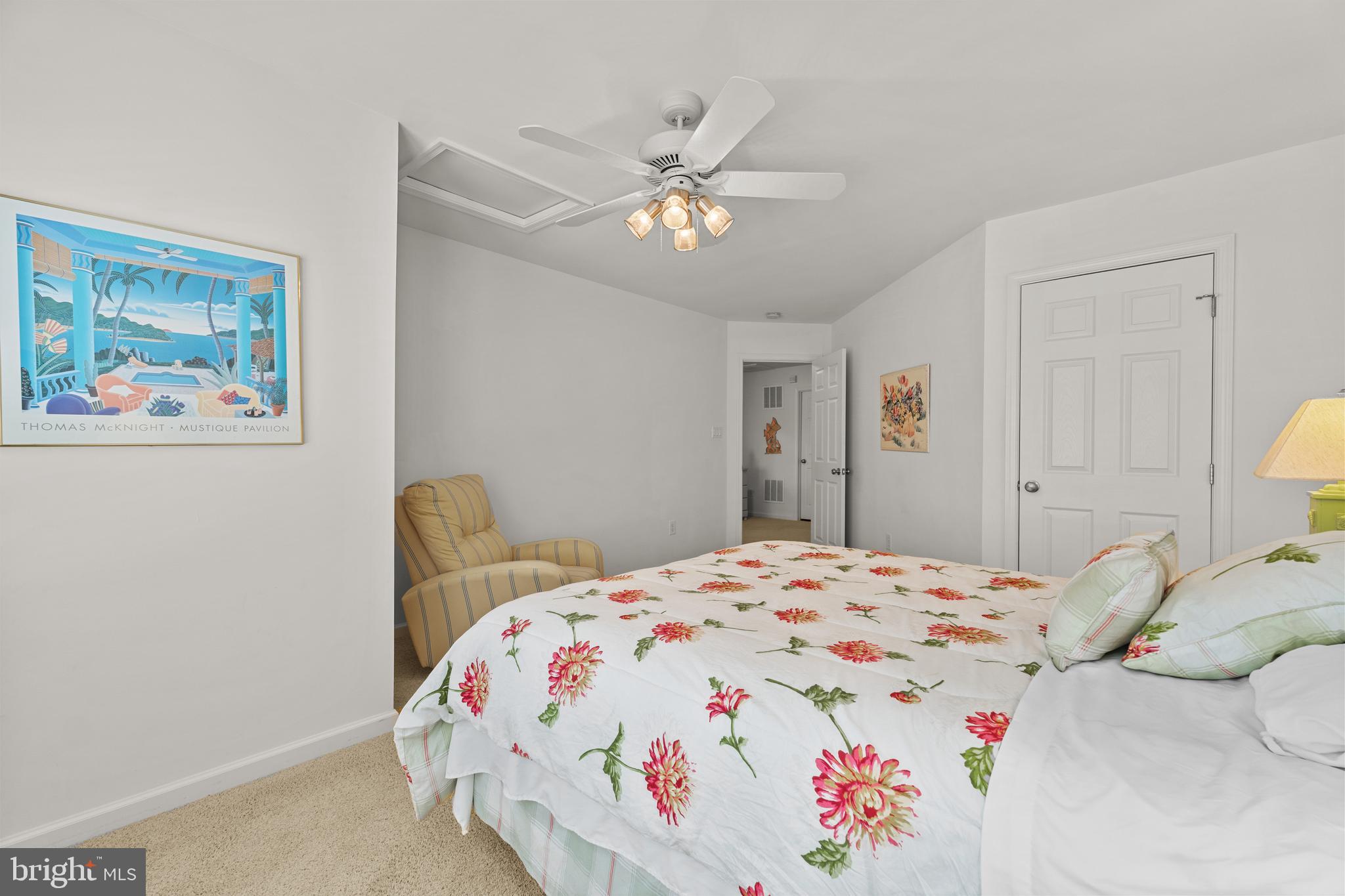 WINDHURST MANOR - Residential