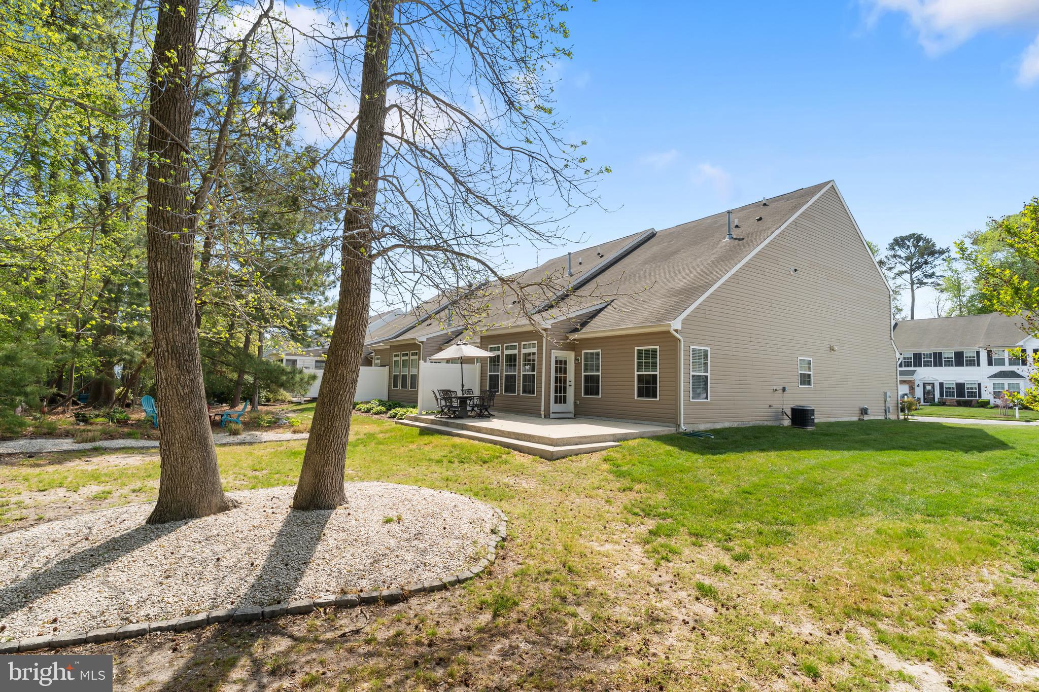 WINDHURST MANOR - Residential