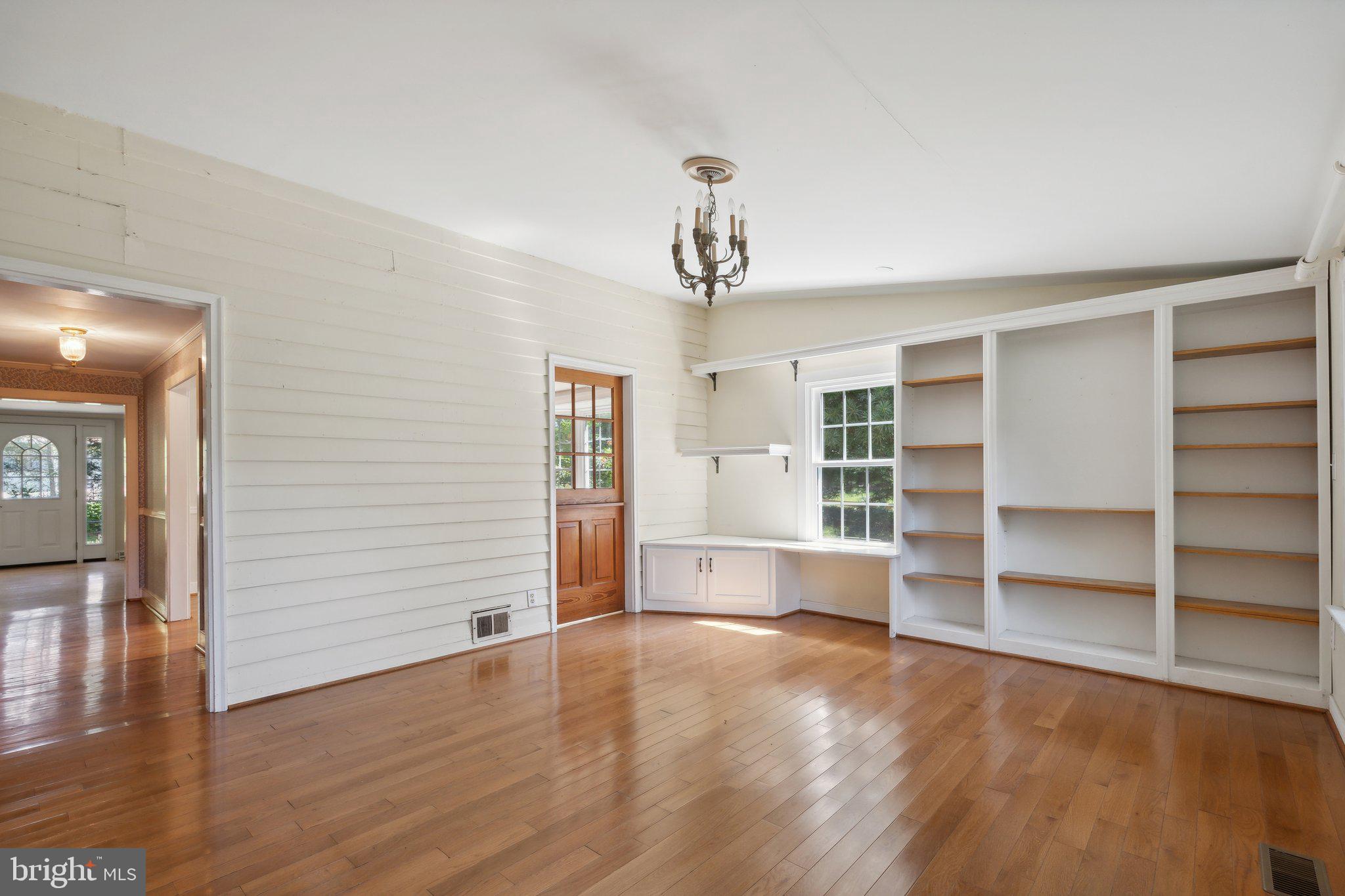 MOUNTVILLE - Residential