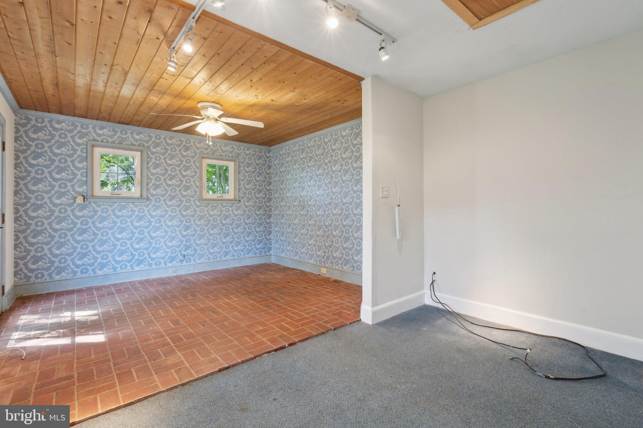 MOUNTVILLE - Residential