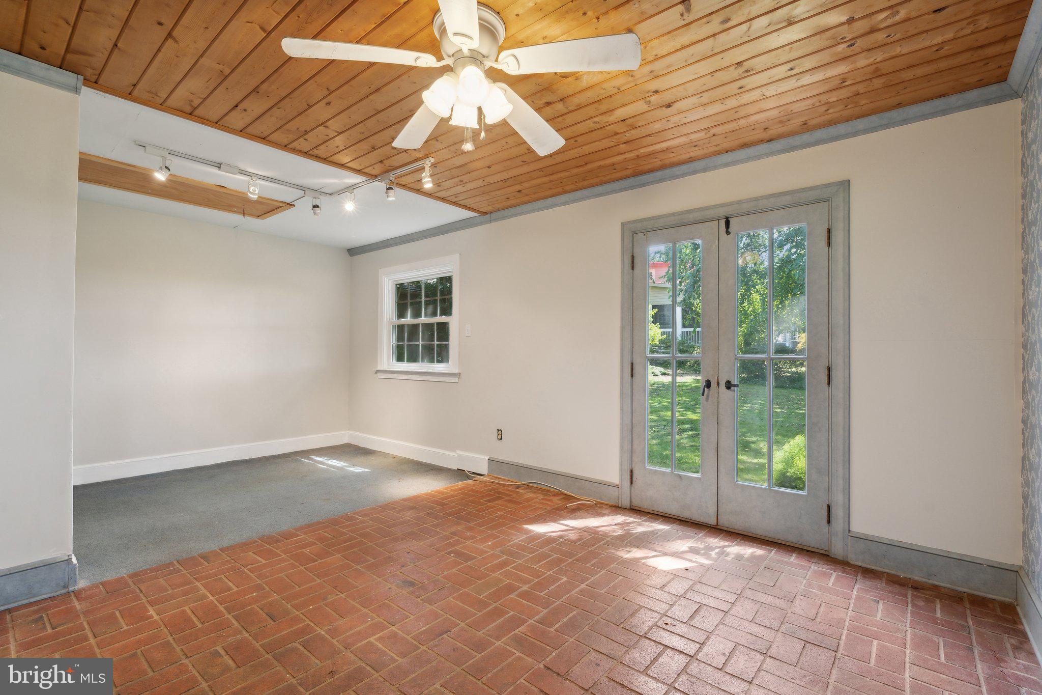 MOUNTVILLE - Residential