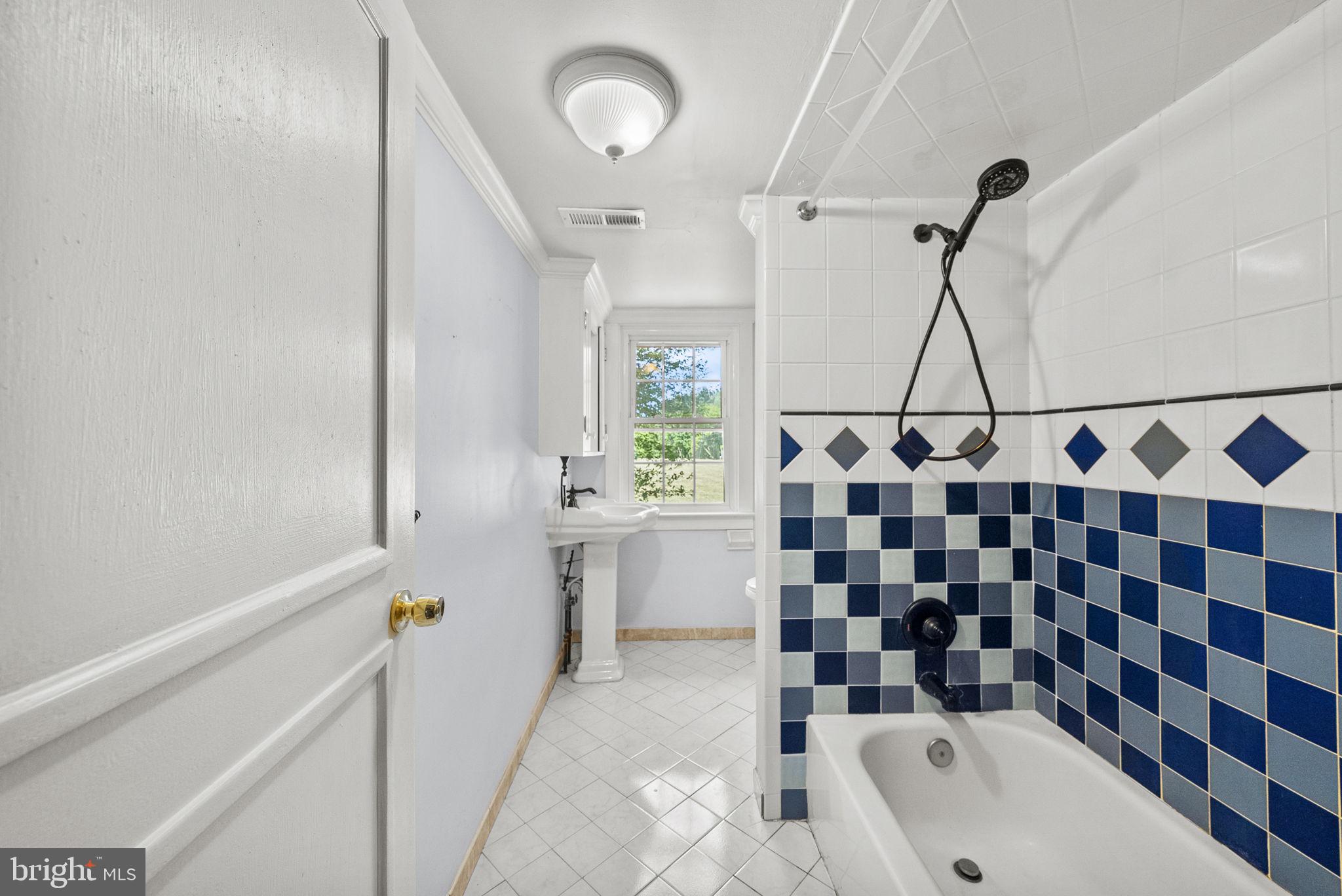 MOUNTVILLE - Residential