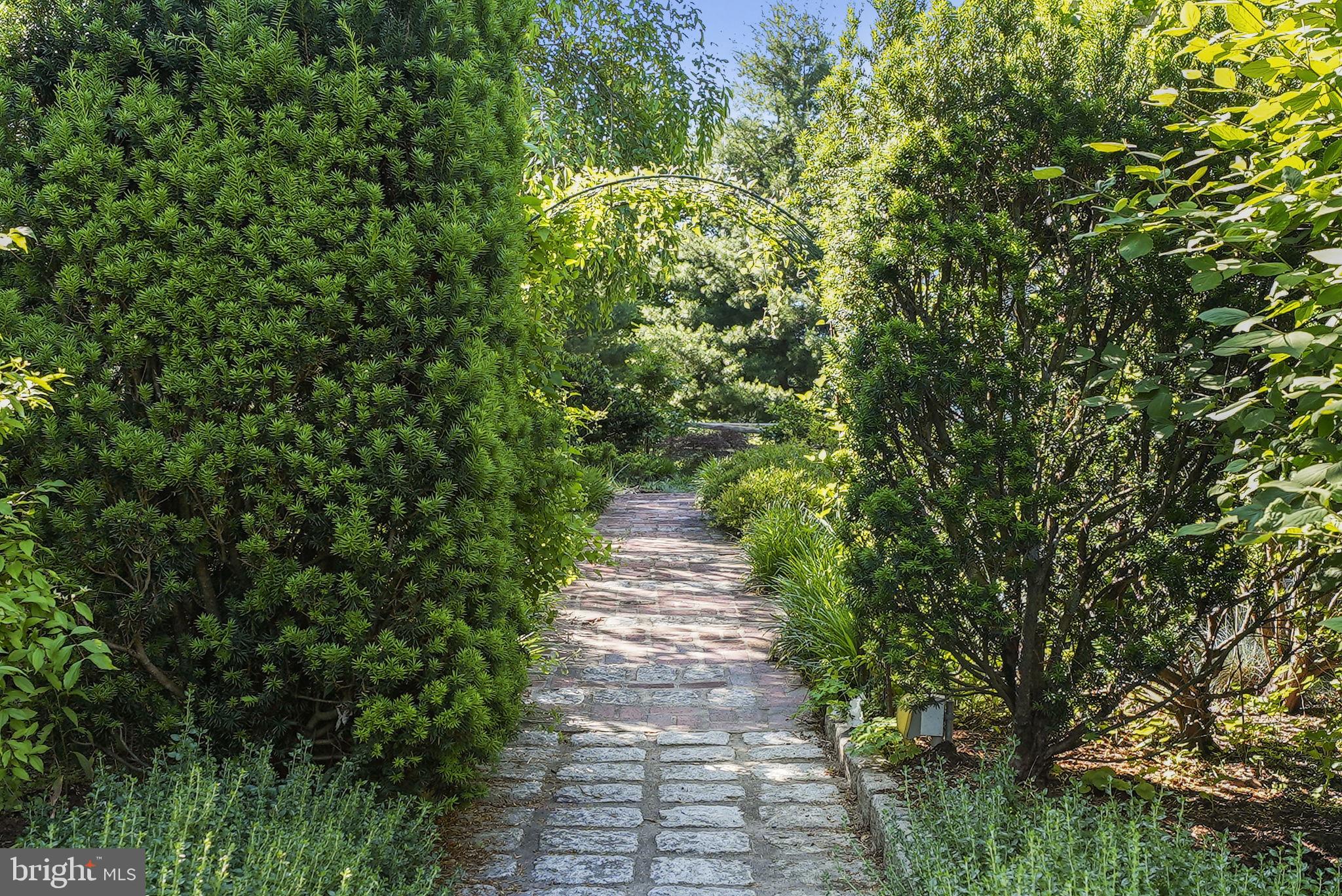 MOUNTVILLE - Residential