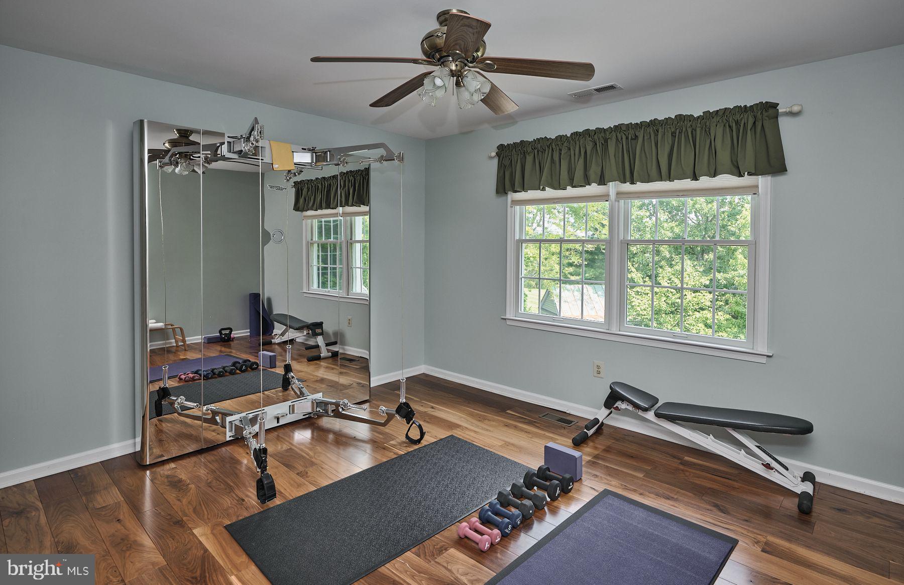 COUNTRY RIDGE - Residential