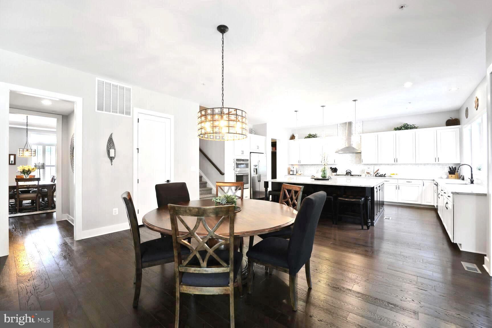 THE RIDINGS AT NORTH BRANCH - Residential