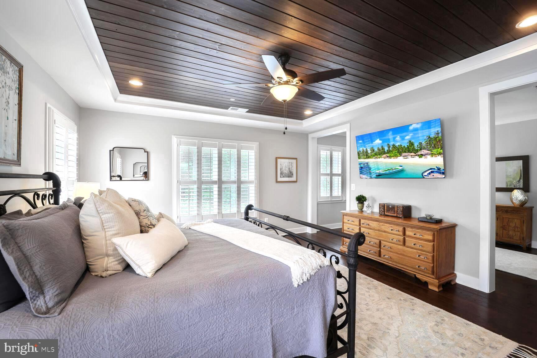 THE RIDINGS AT NORTH BRANCH - Residential