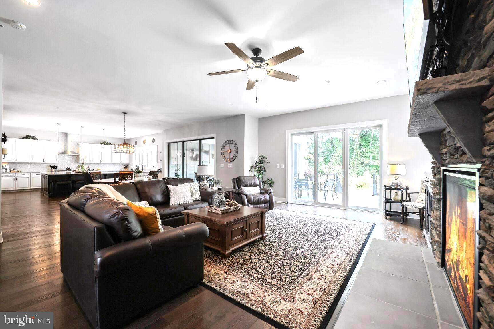 THE RIDINGS AT NORTH BRANCH - Residential