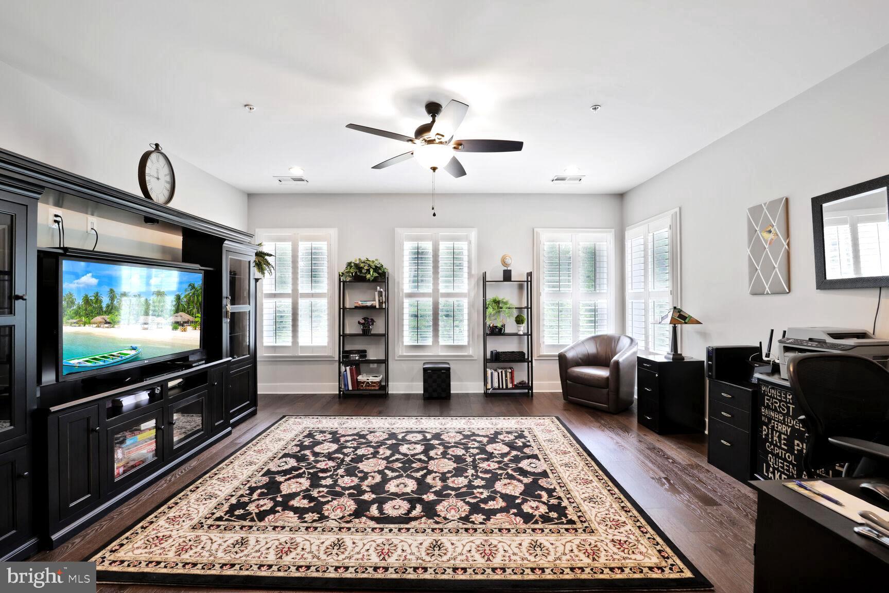 THE RIDINGS AT NORTH BRANCH - Residential