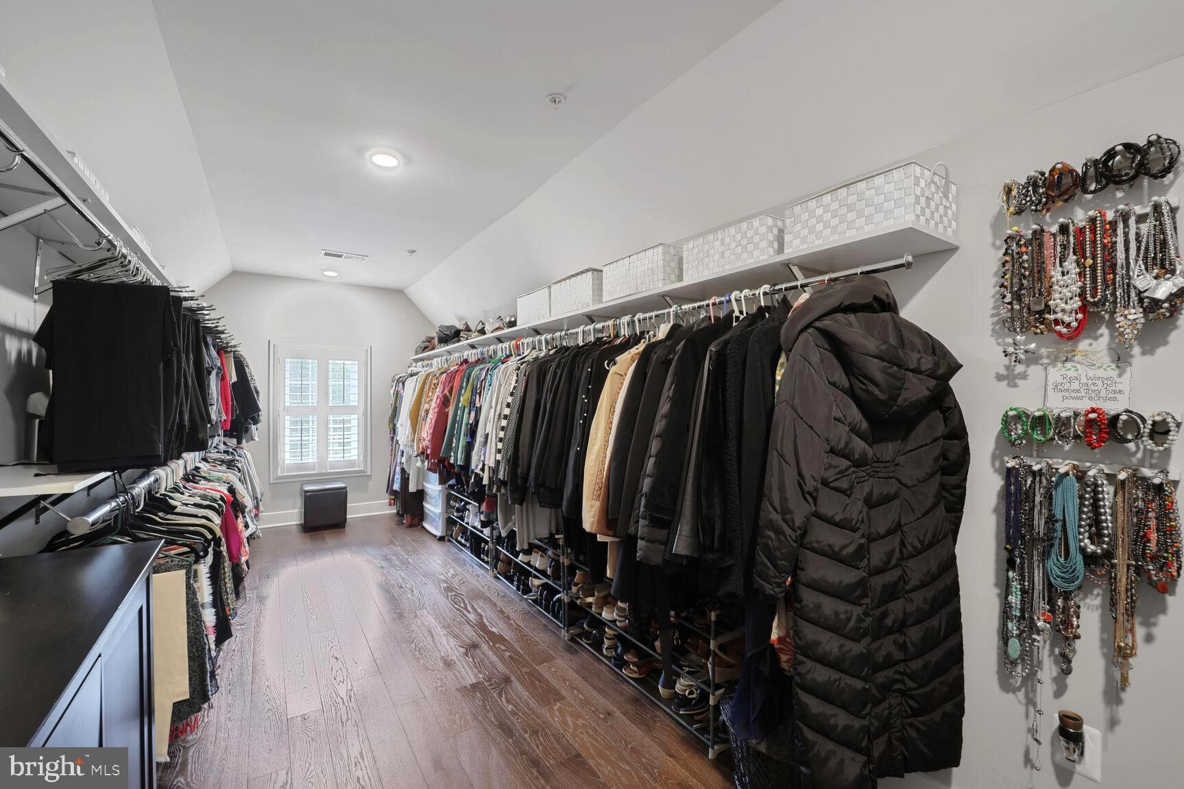 THE RIDINGS AT NORTH BRANCH - Residential