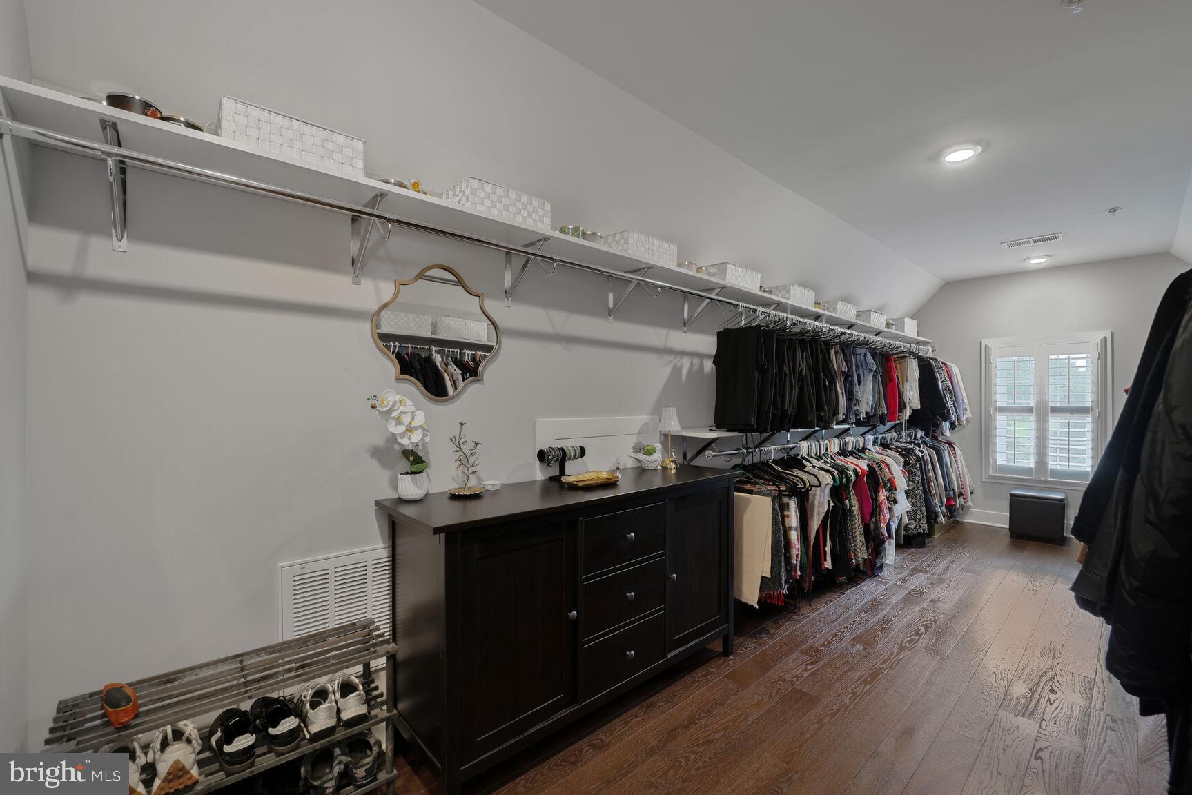 THE RIDINGS AT NORTH BRANCH - Residential