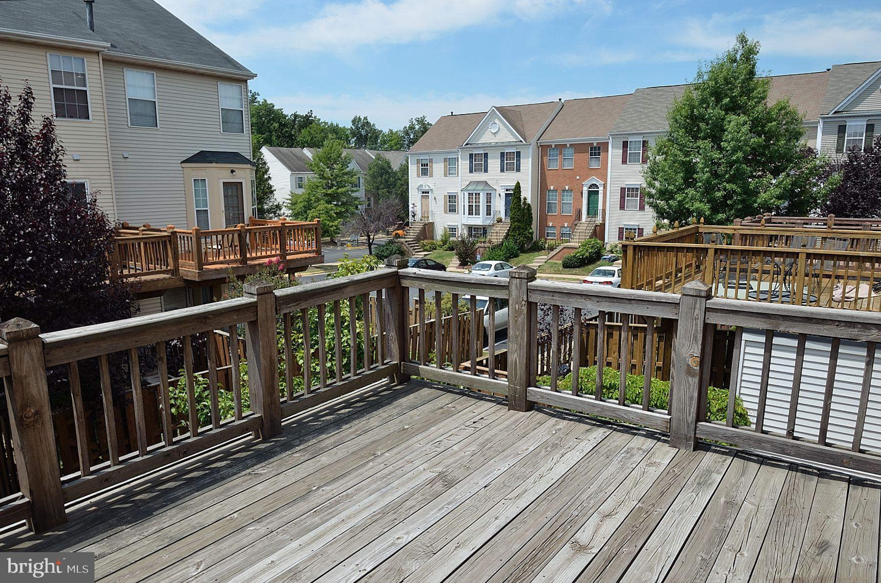 FAIR LAKES LAND BAY - Residential Lease