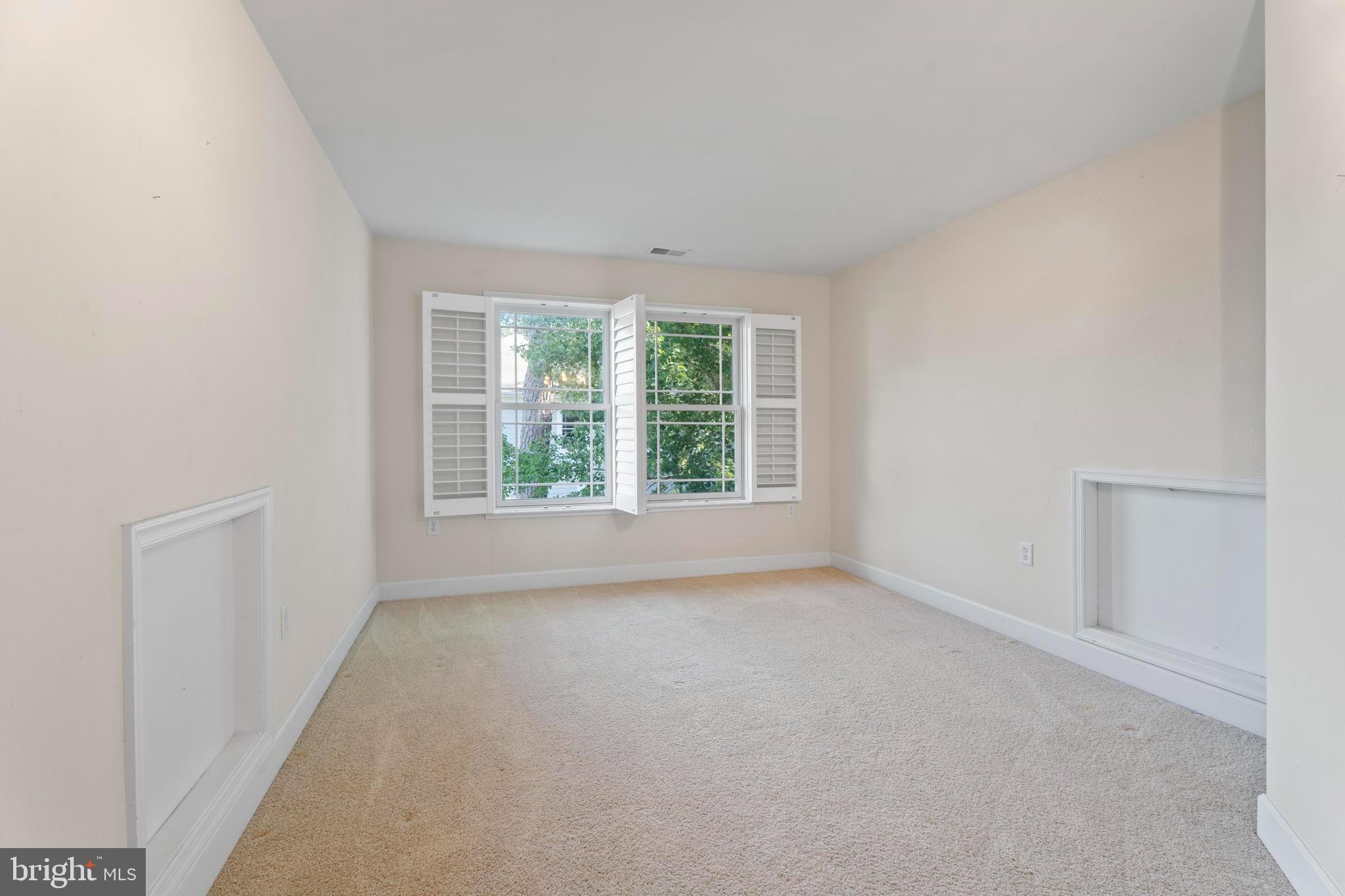 GLEN RIDDLE - Residential