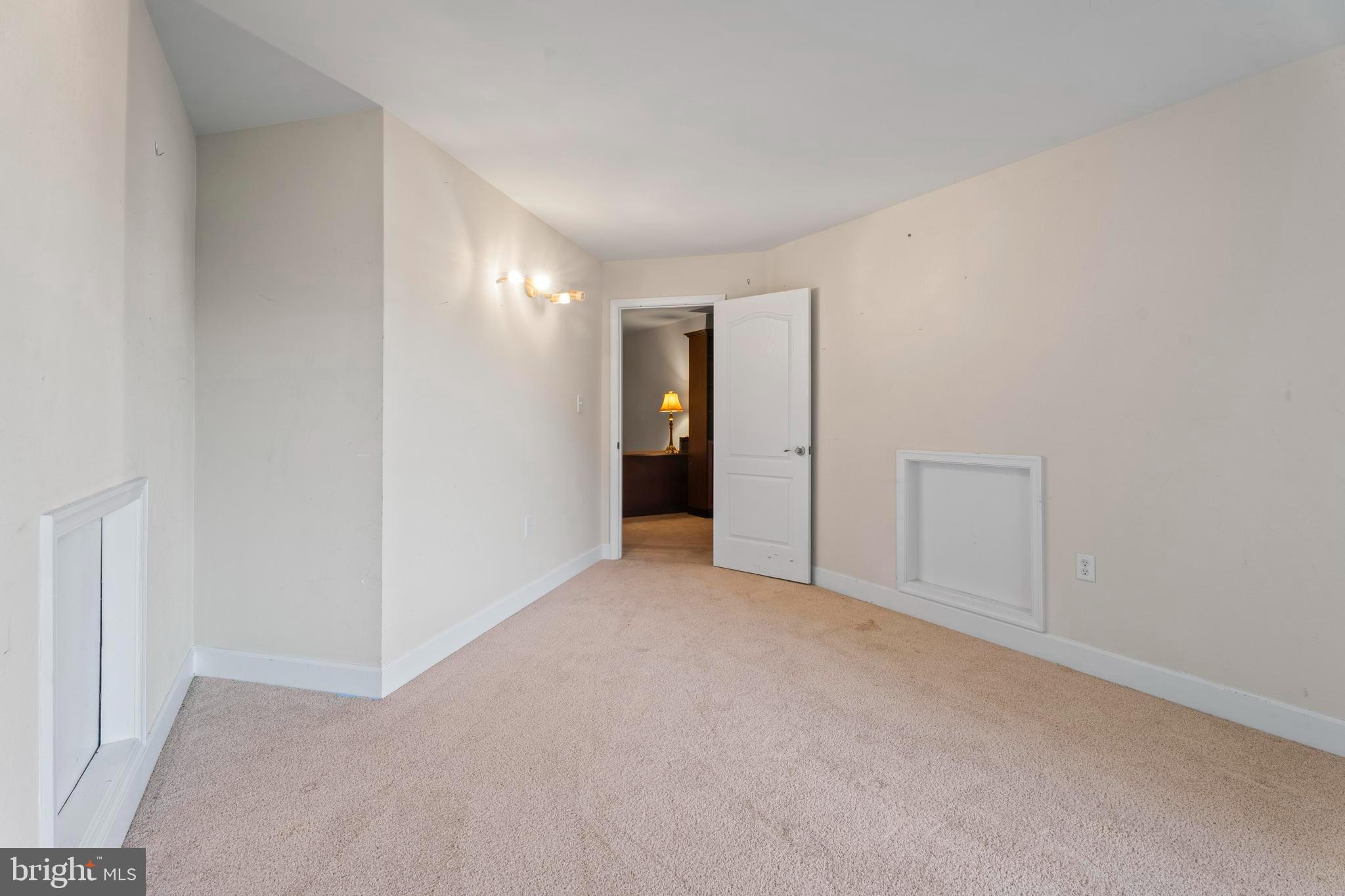 GLEN RIDDLE - Residential