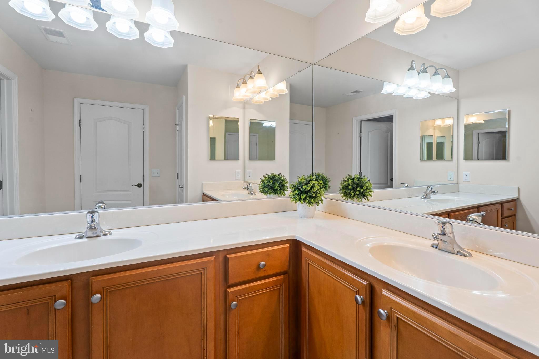 GLEN RIDDLE - Residential