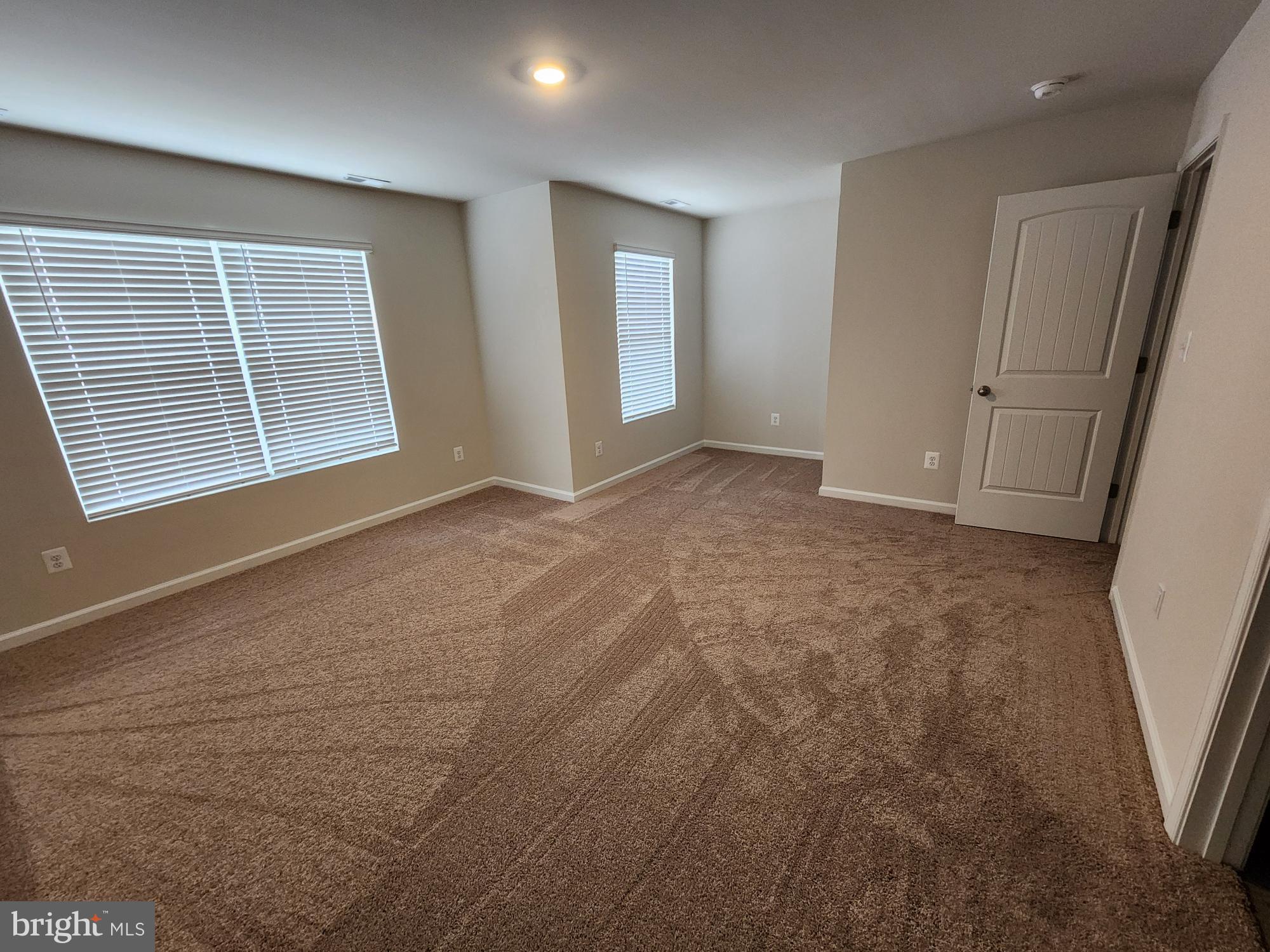 HOMEPLACE AT RIVERSIDE - Residential Lease