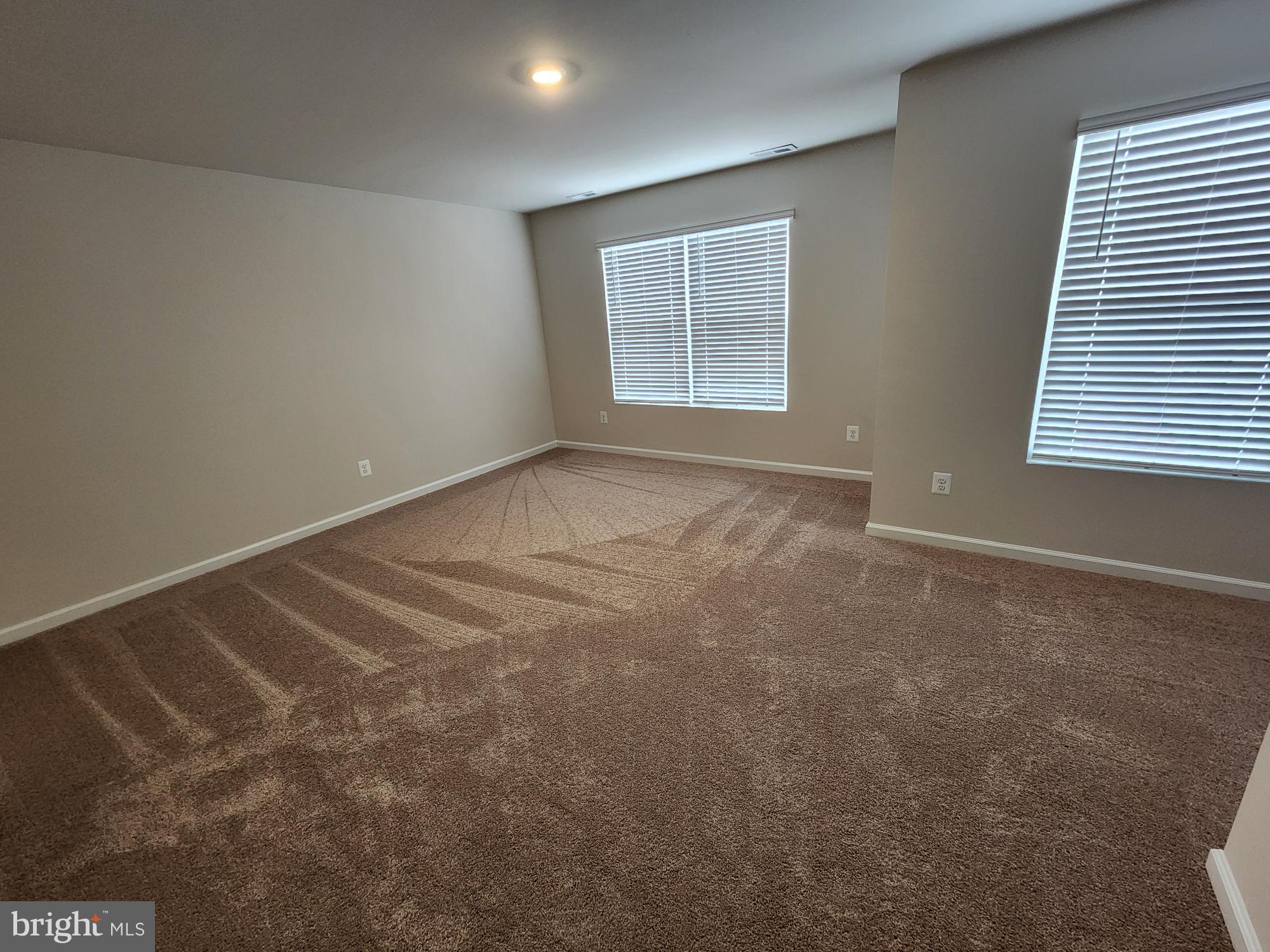 HOMEPLACE AT RIVERSIDE - Residential Lease