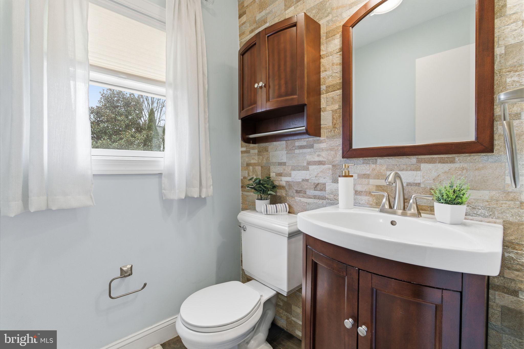 744 FAIRBRIDGE DRIVE